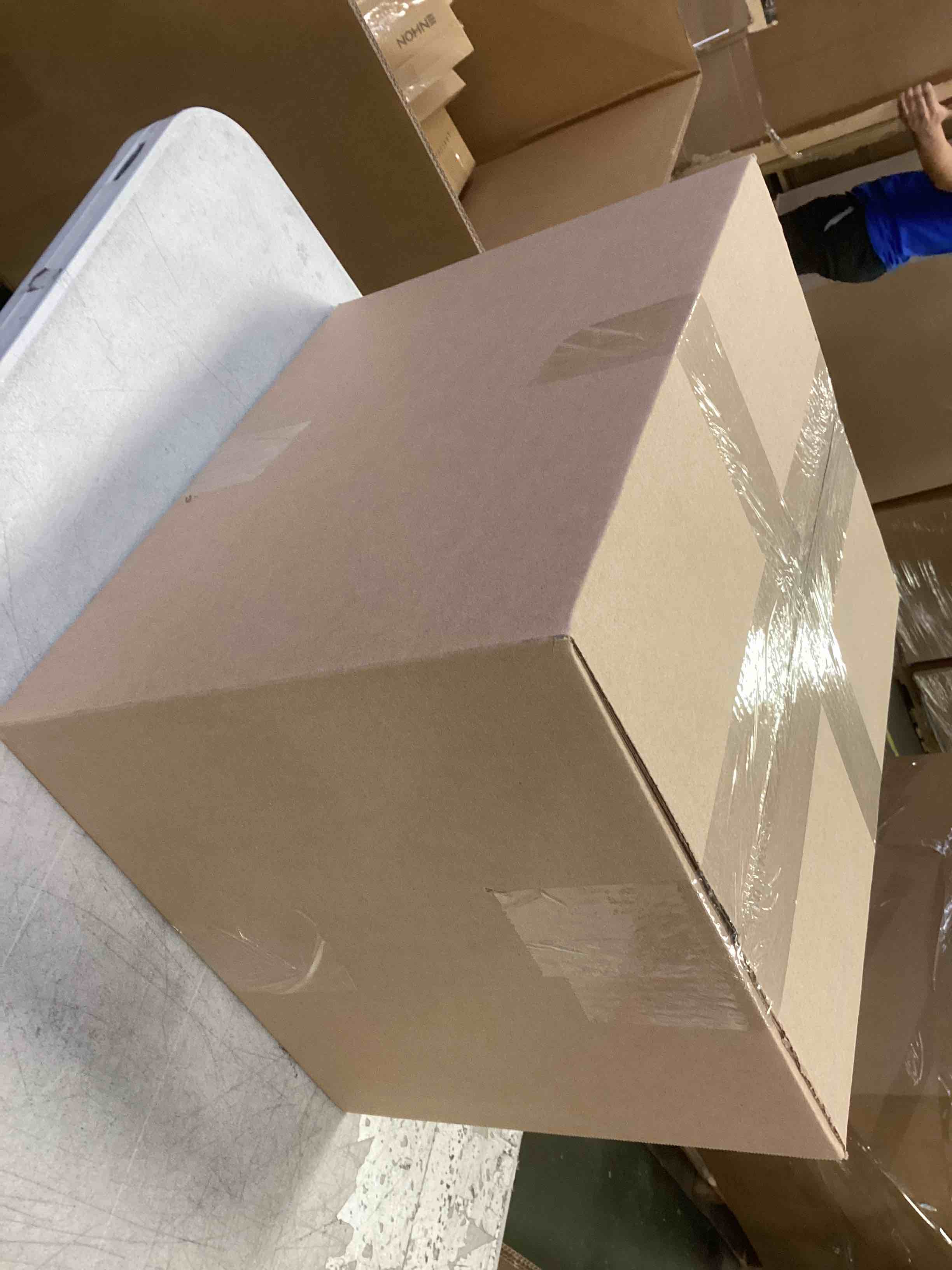 https://s3.amazonaws.com/lotting-images-prod/bidfta/GRN6020908_1710509325052.jpeg