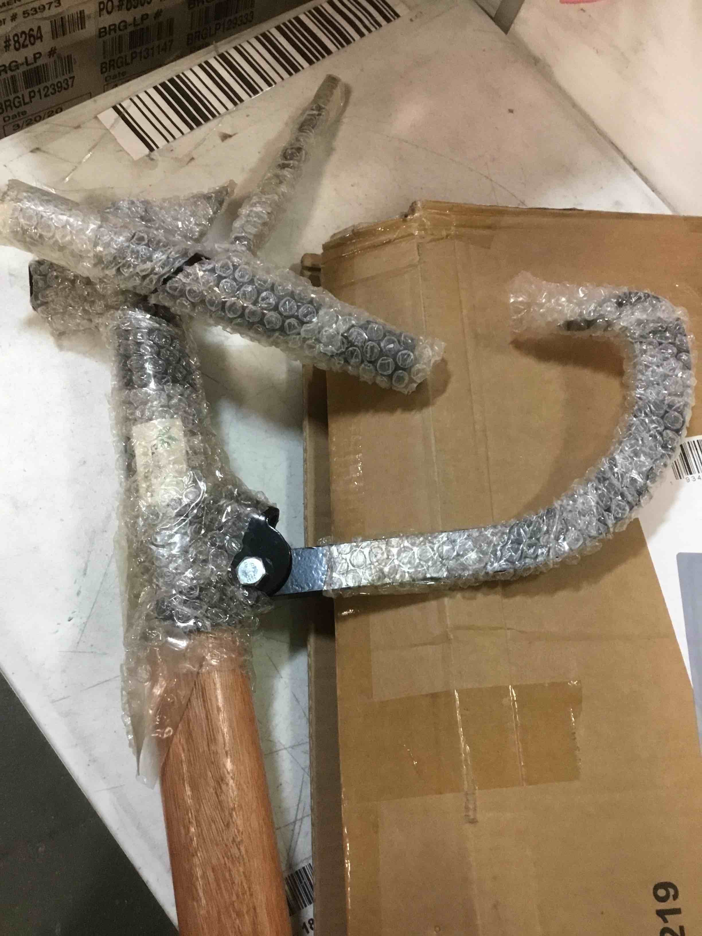 https://s3.amazonaws.com/lotting-images-prod/bidfta/GRN6022201_1709929408674.jpeg