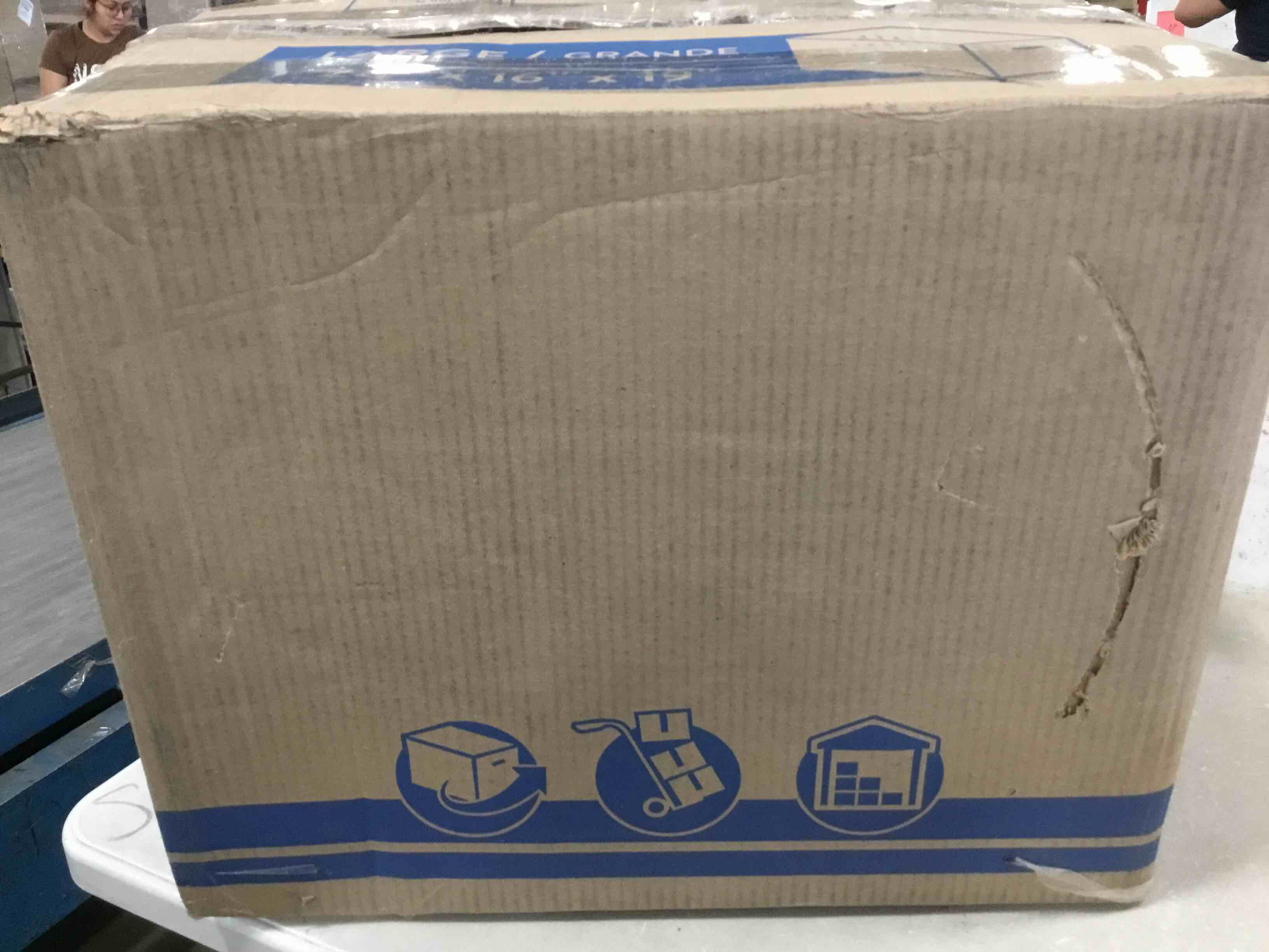 https://s3.amazonaws.com/lotting-images-prod/bidfta/GRN6022792_1710424392920.jpeg