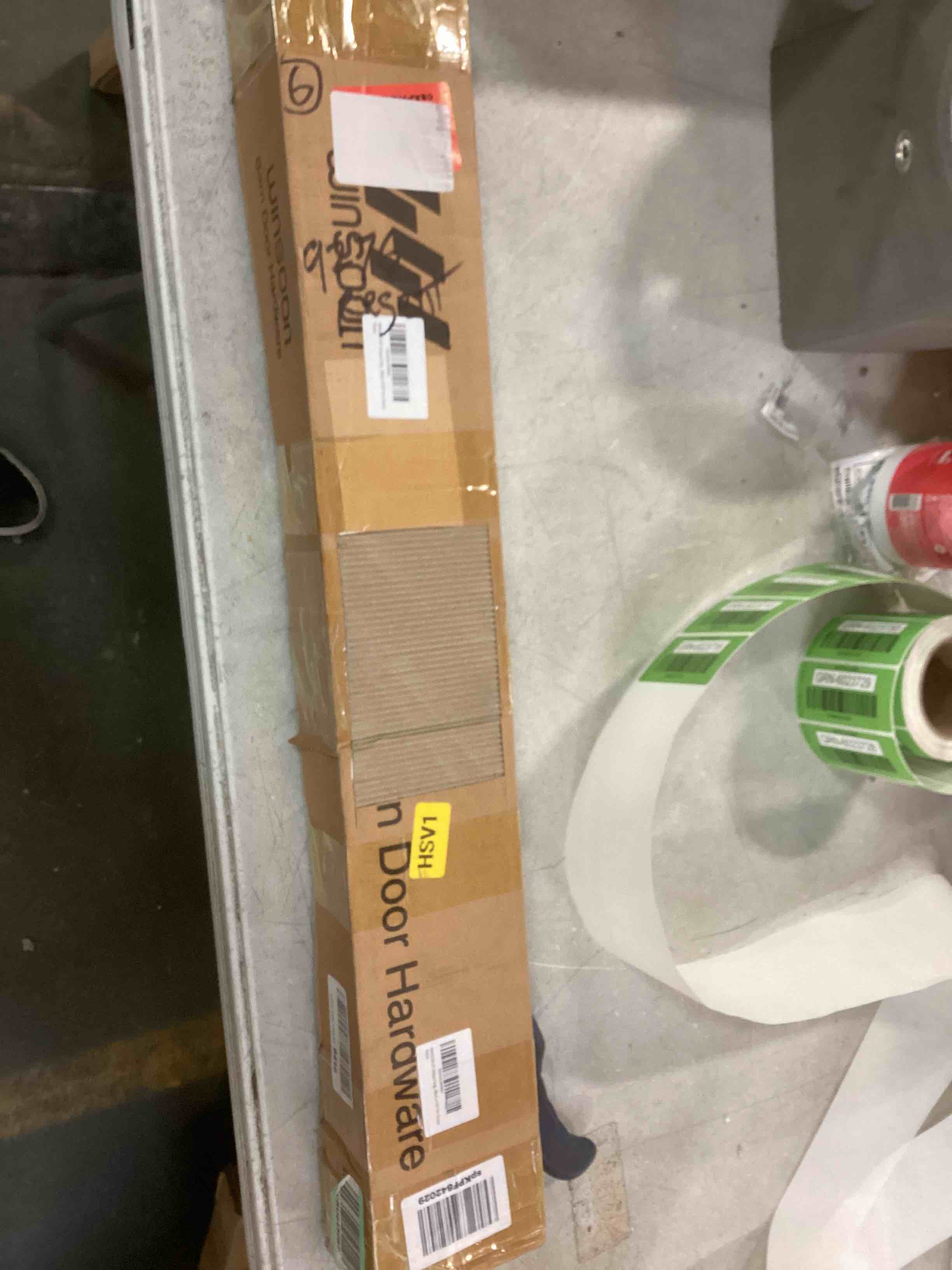 https://s3.amazonaws.com/lotting-images-prod/bidfta/GRN6023718_1709321295194.jpeg