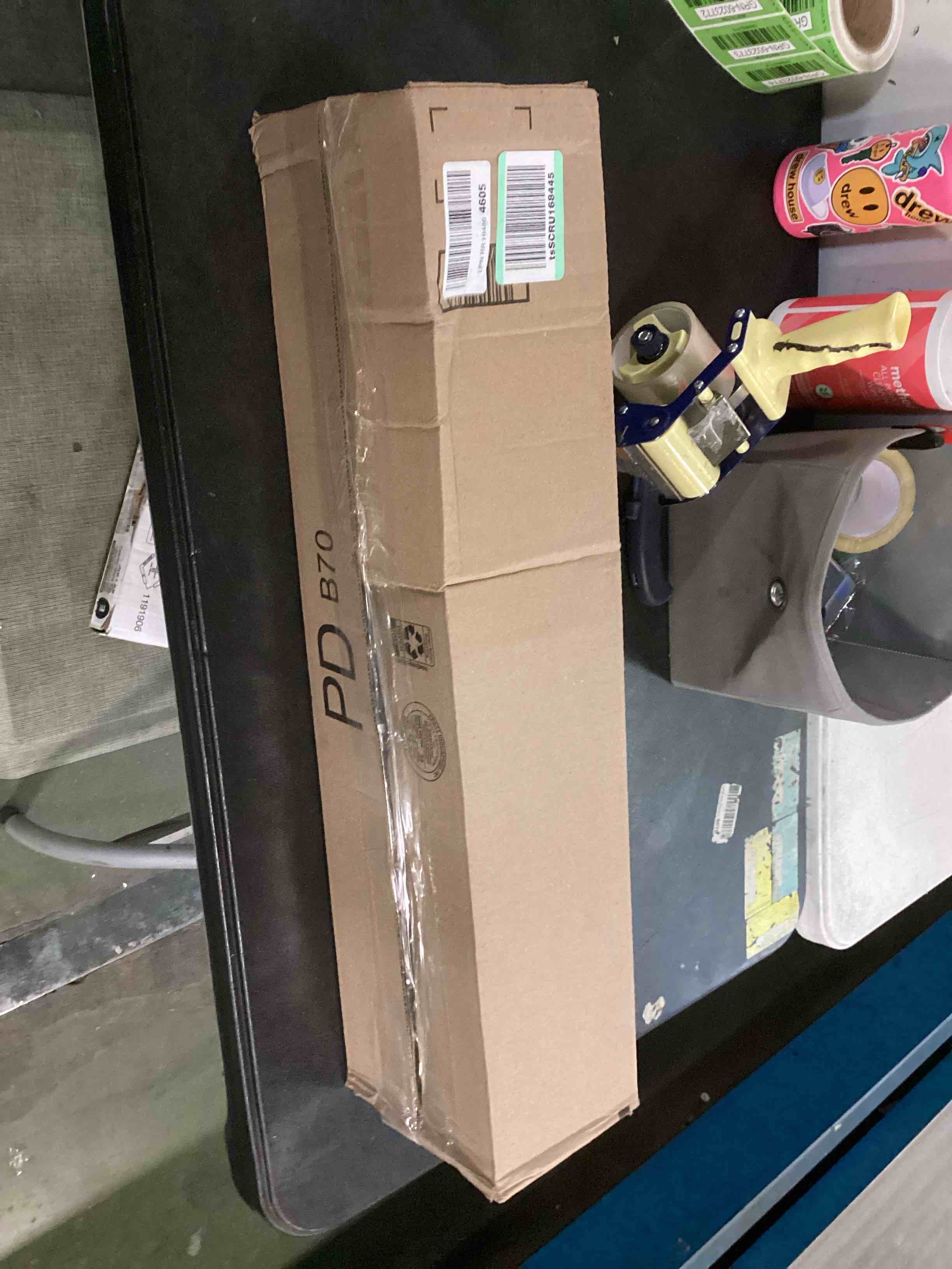 https://s3.amazonaws.com/lotting-images-prod/bidfta/GRN6023770_1709381625660.jpeg
