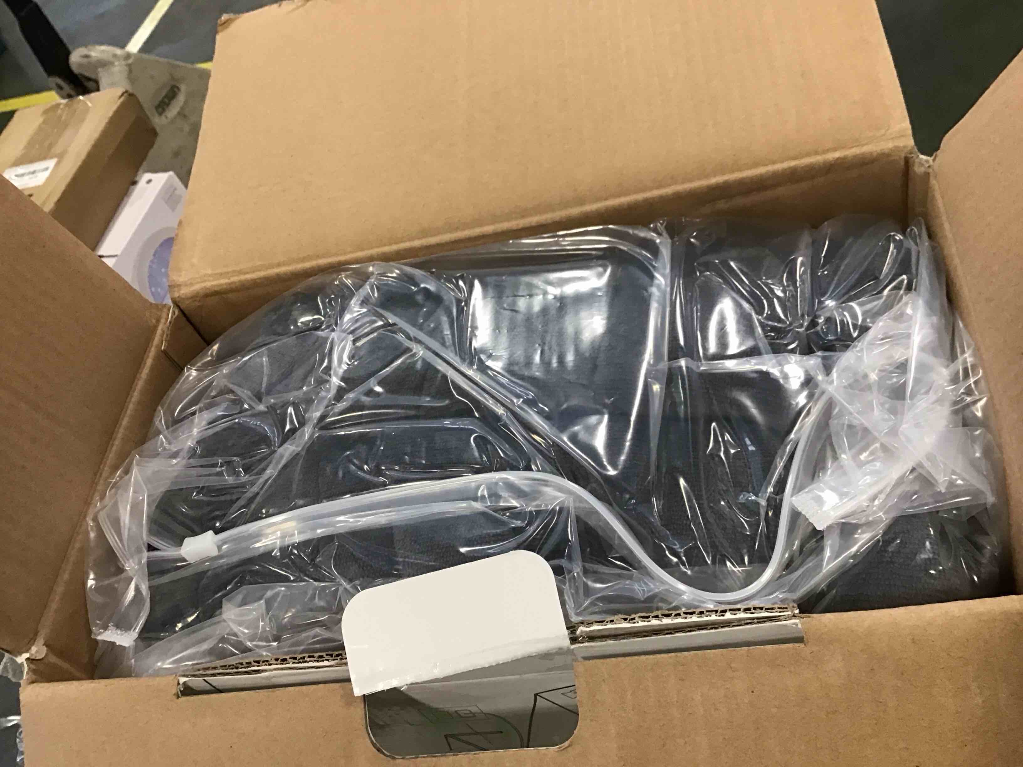 https://s3.amazonaws.com/lotting-images-prod/bidfta/GRN6025084_1709387096797.jpeg