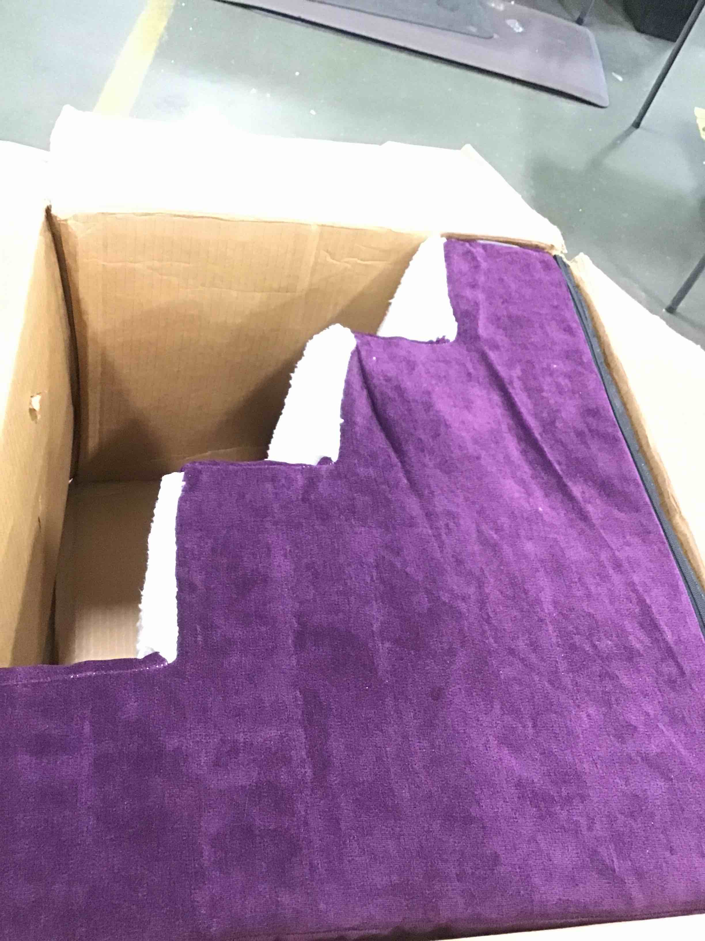 https://s3.amazonaws.com/lotting-images-prod/bidfta/GRN6026495_1709474615119.jpeg