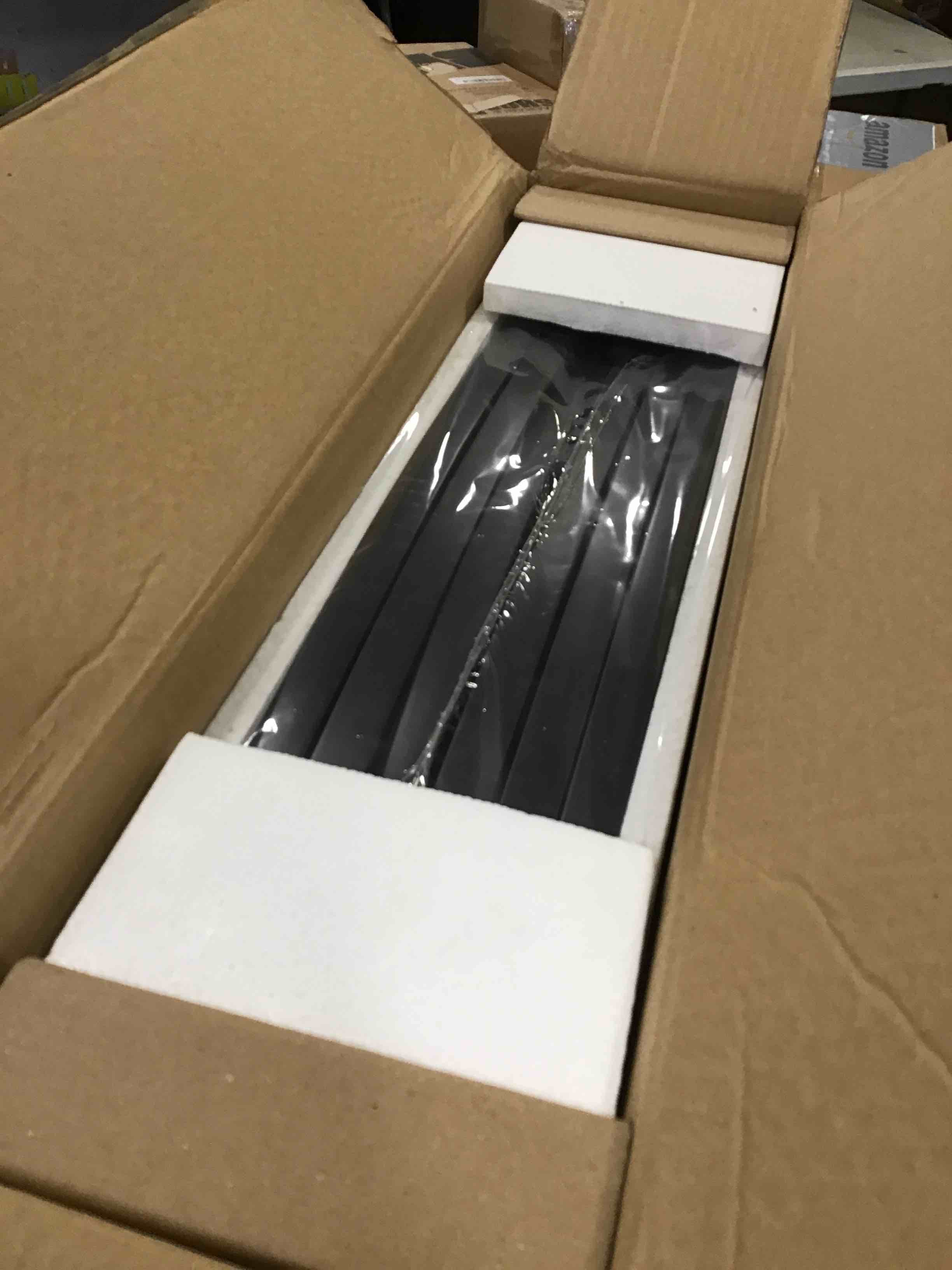 https://s3.amazonaws.com/lotting-images-prod/bidfta/GRN6026523_1709479615959.jpeg