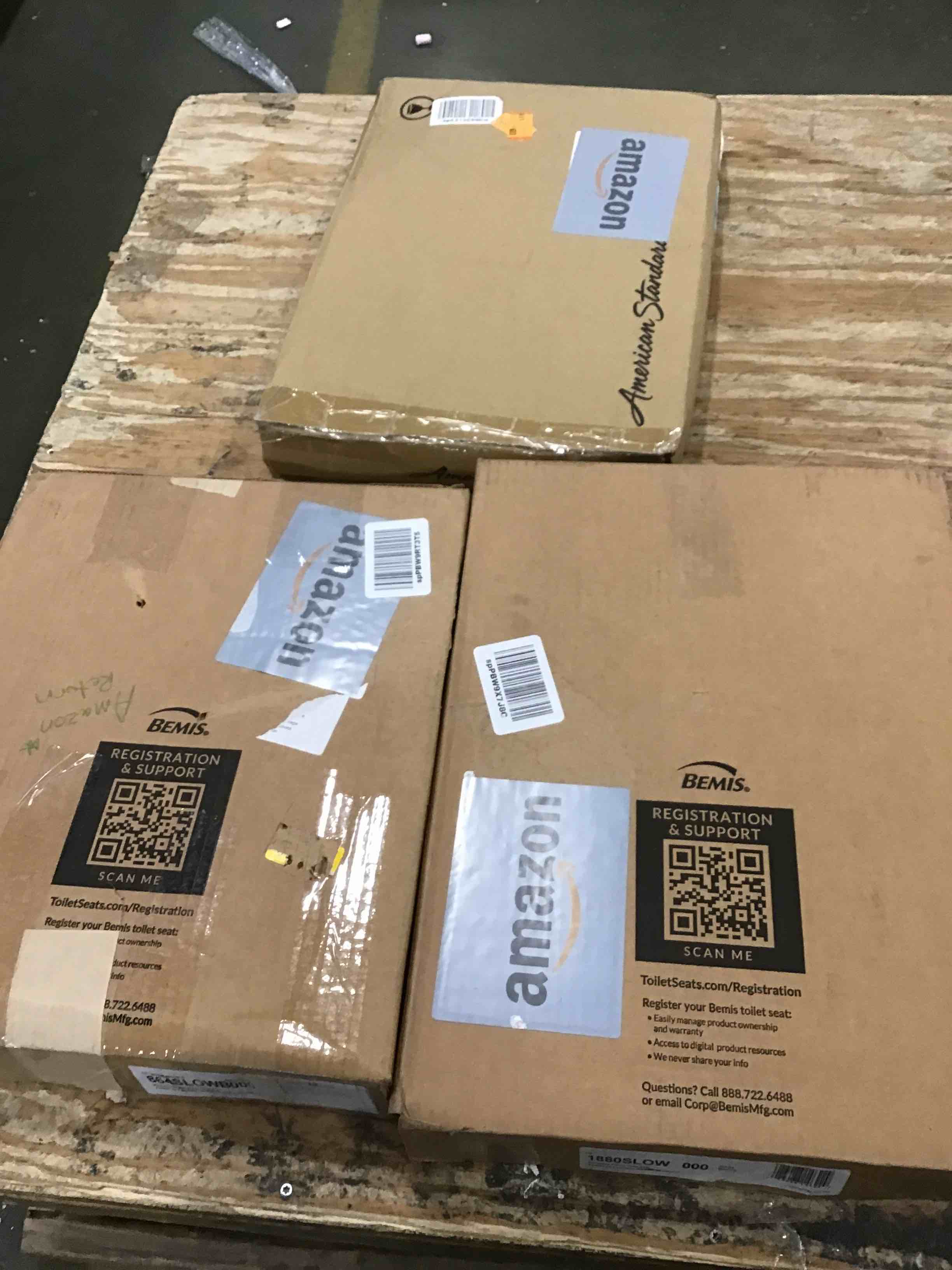 assorted toilet seats 