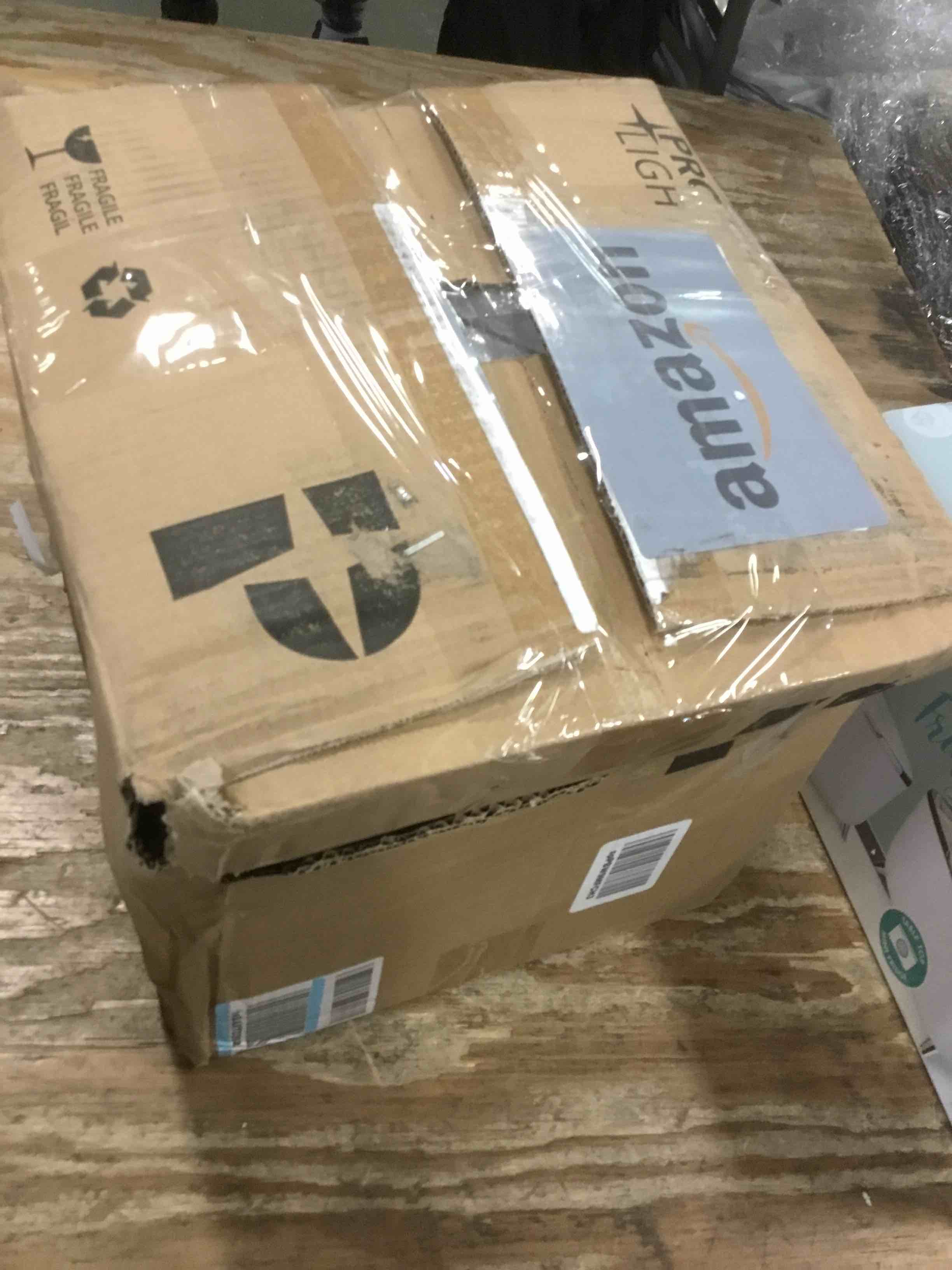 https://s3.amazonaws.com/lotting-images-prod/bidfta/GRN6026846_1709581532428.jpeg