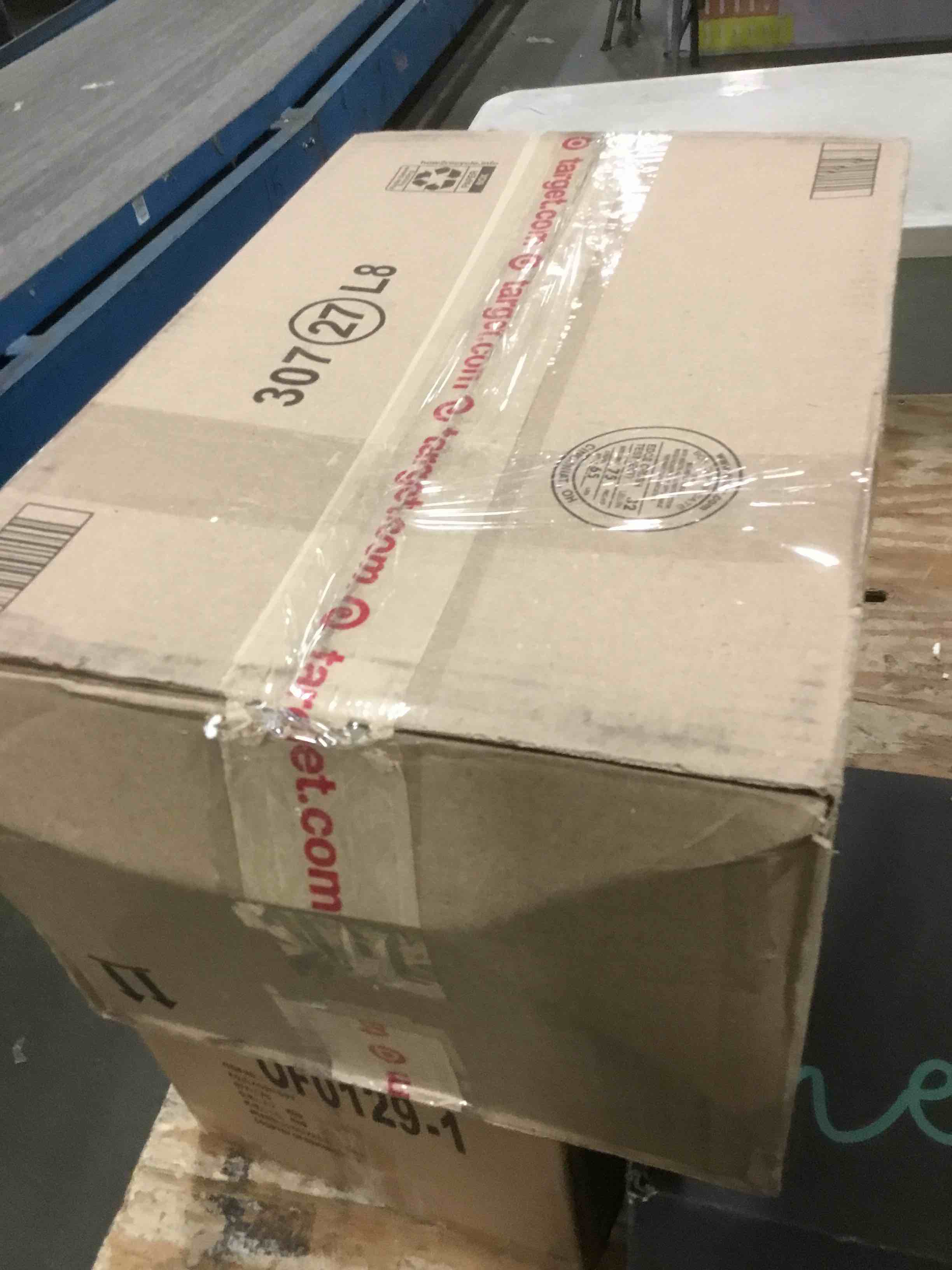https://s3.amazonaws.com/lotting-images-prod/bidfta/GRN6026885_1709640313793.jpeg