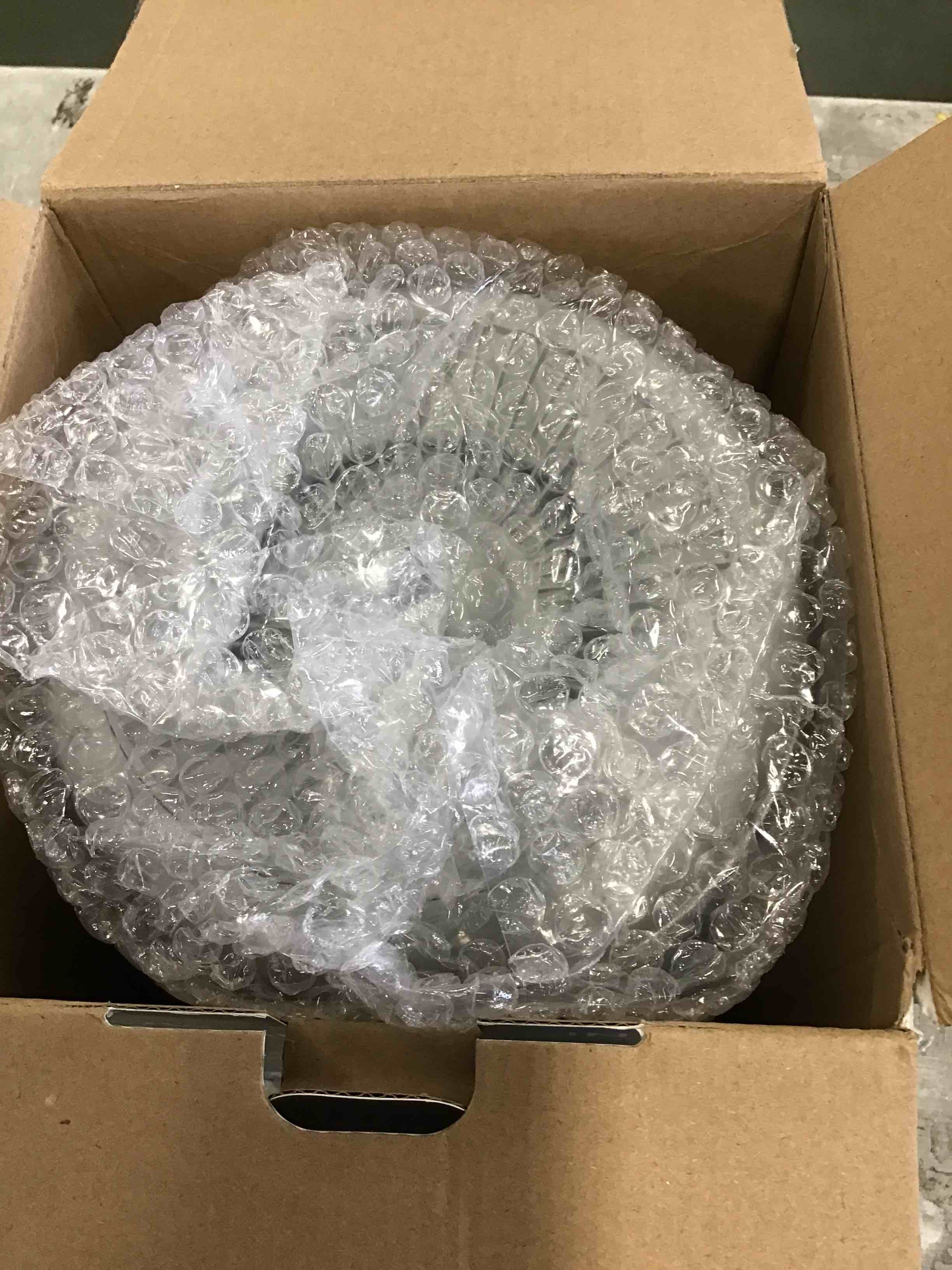 https://s3.amazonaws.com/lotting-images-prod/bidfta/GRN6028820_1709914862531.jpeg