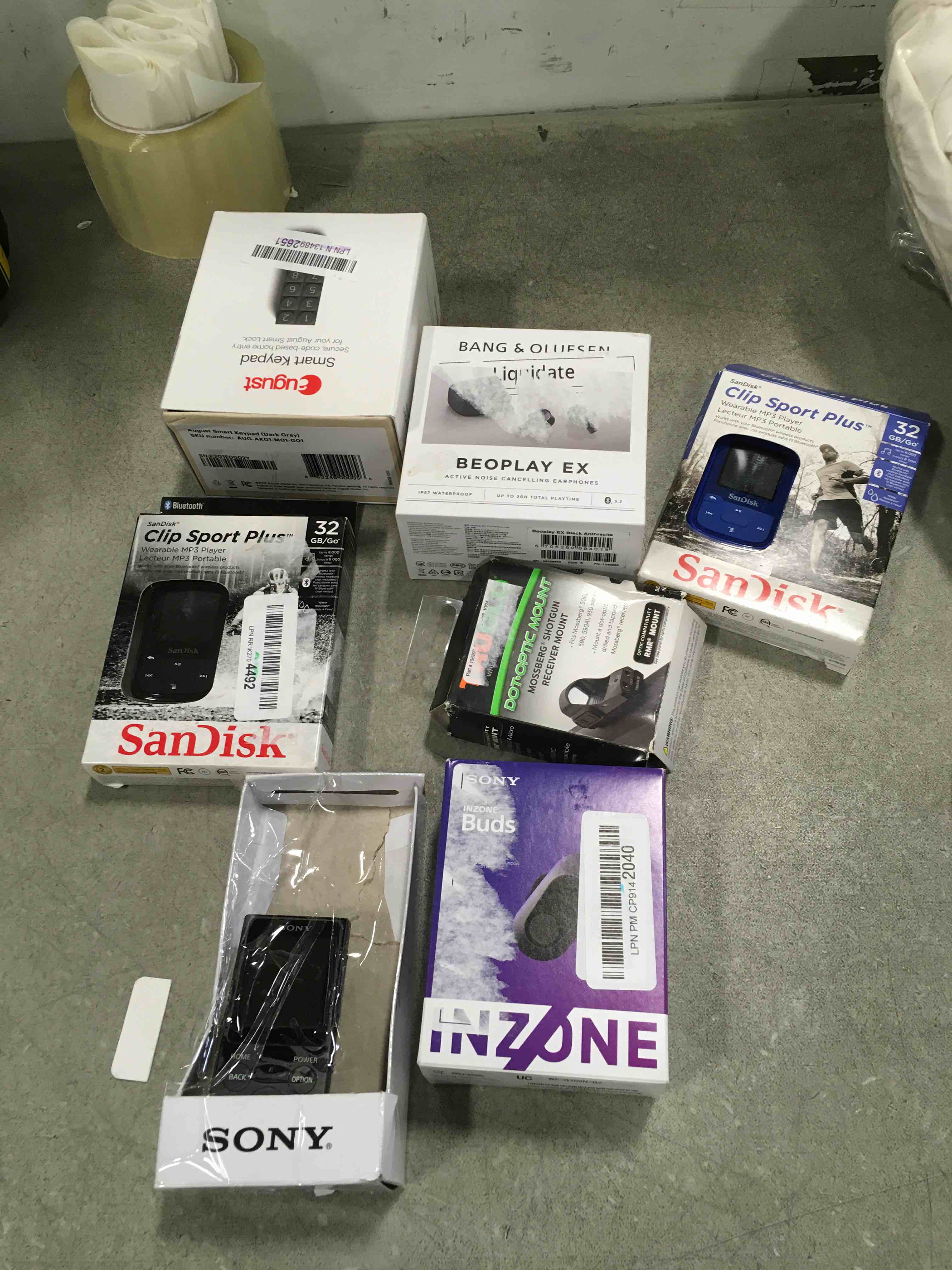Assorted Items ( Earphones.Sandusky, dot.optic mount,smart keypad,etc,