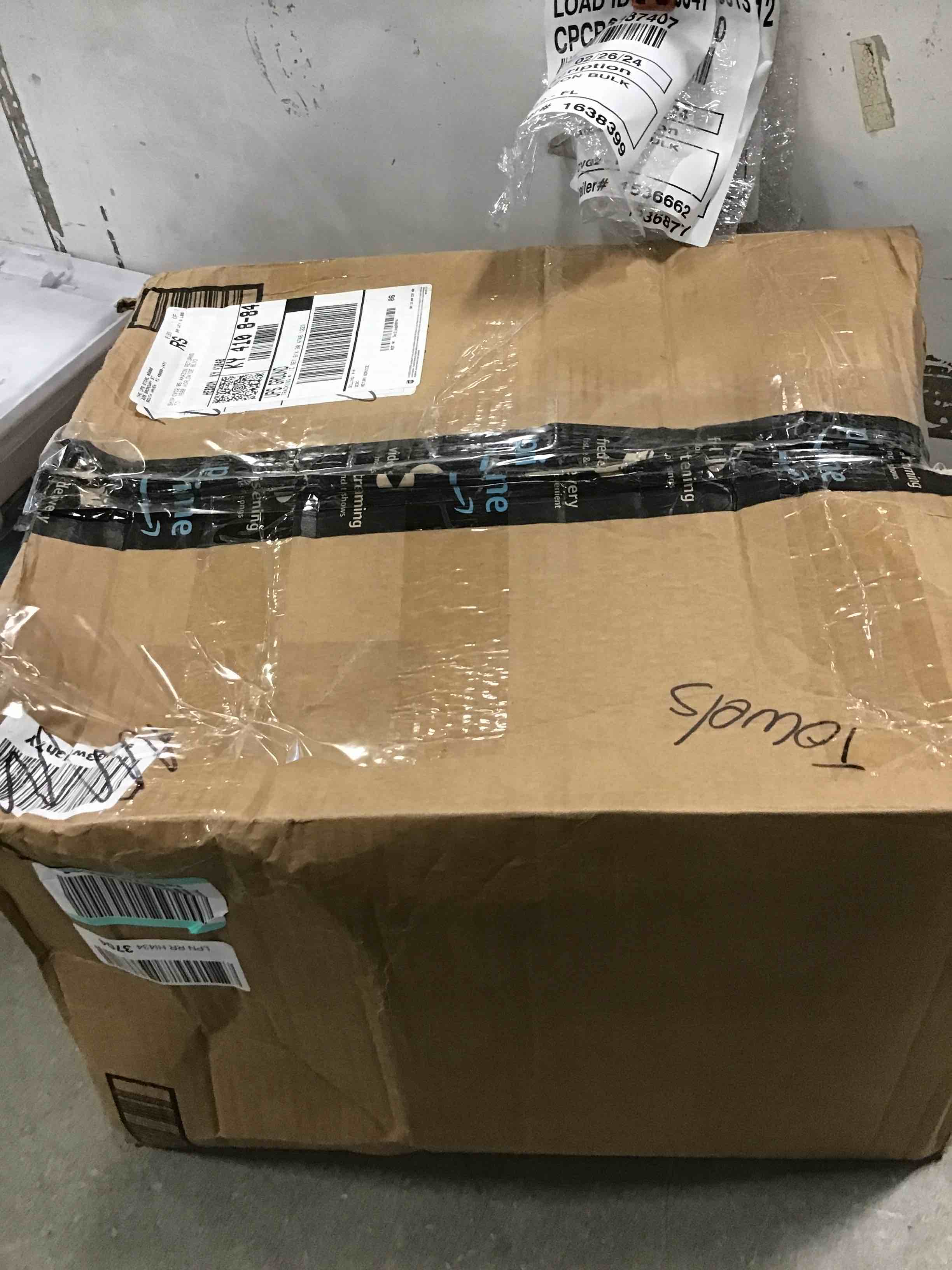 https://s3.amazonaws.com/lotting-images-prod/bidfta/GRN6030692_1709558814358.jpeg