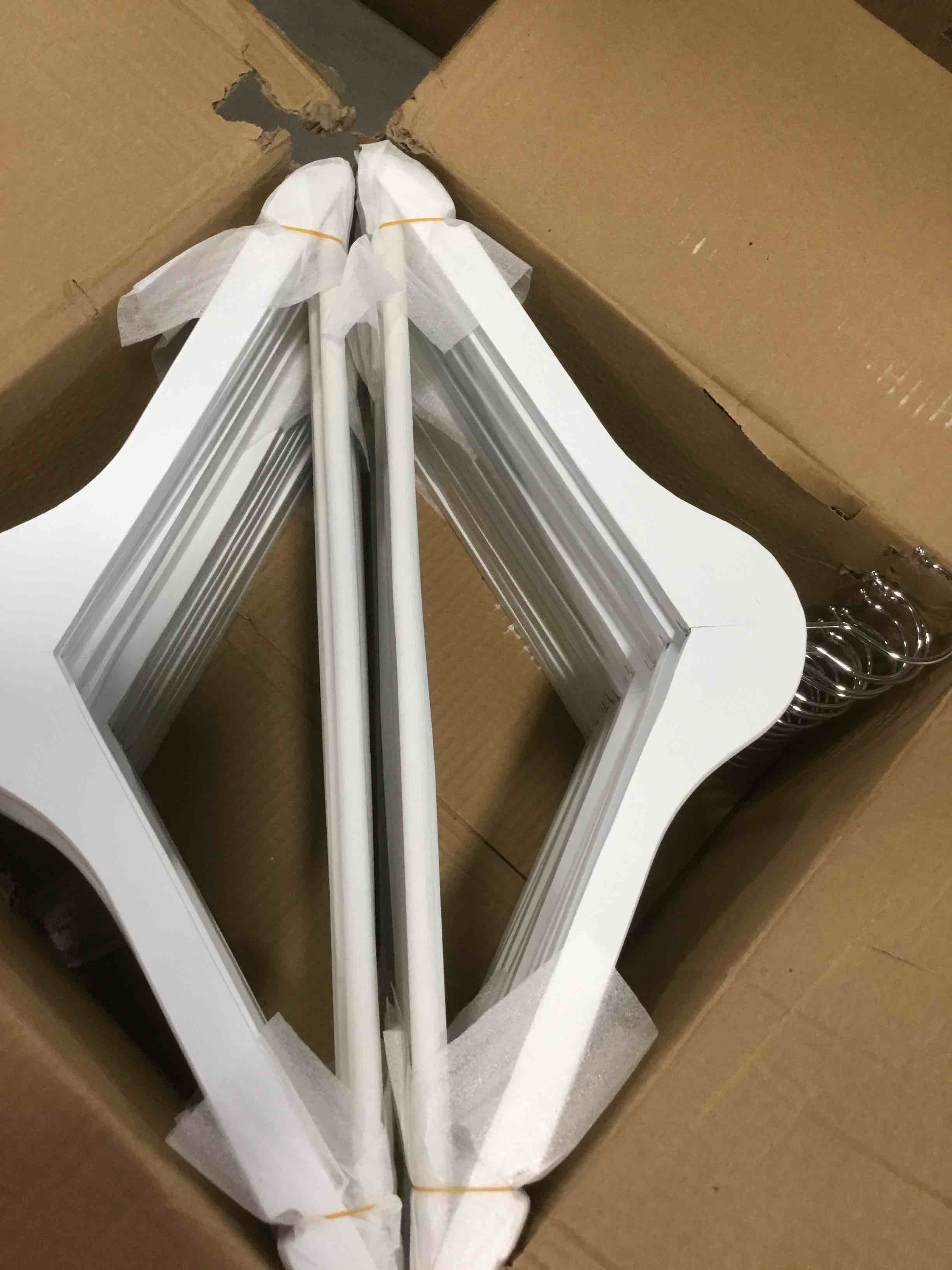 https://s3.amazonaws.com/lotting-images-prod/bidfta/GRN6043968_1707234608176.jpeg