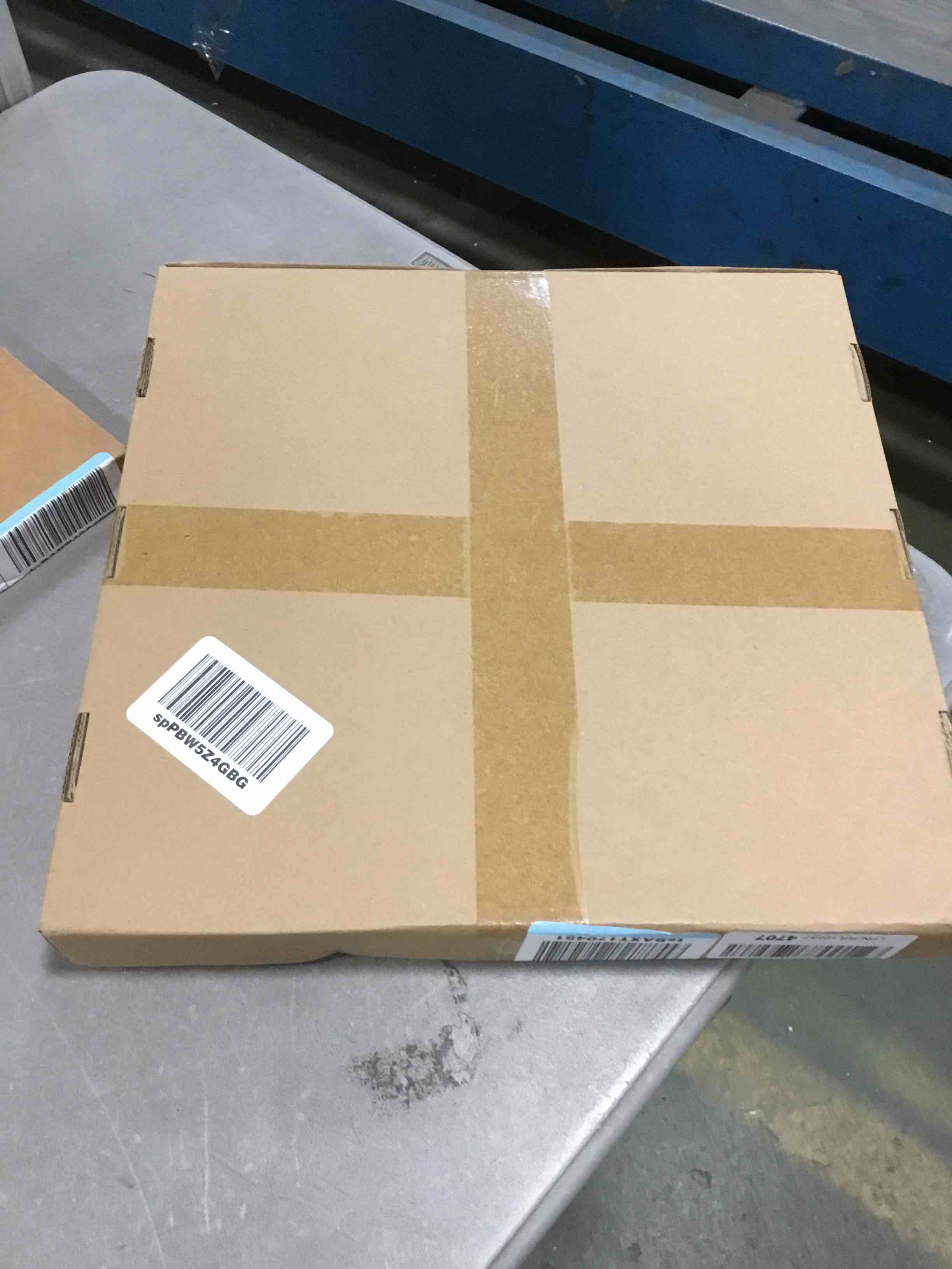 https://s3.amazonaws.com/lotting-images-prod/bidfta/GRN6044002_1707237797455.jpeg