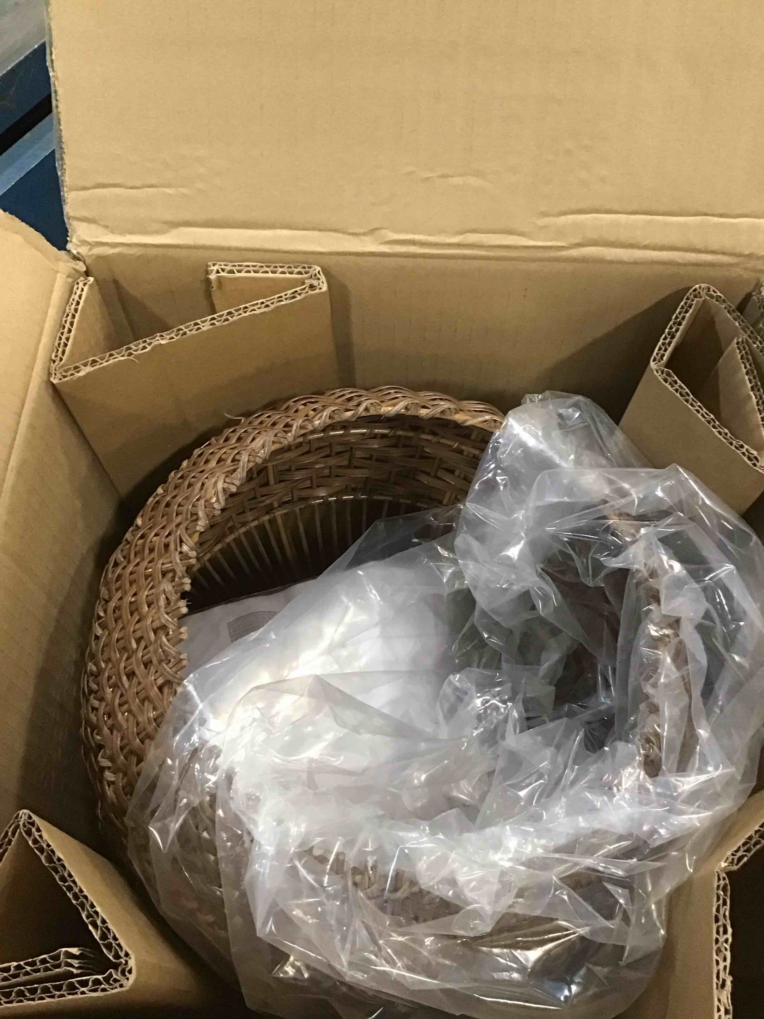 https://s3.amazonaws.com/lotting-images-prod/bidfta/GRN6044177_1707313027323.jpeg