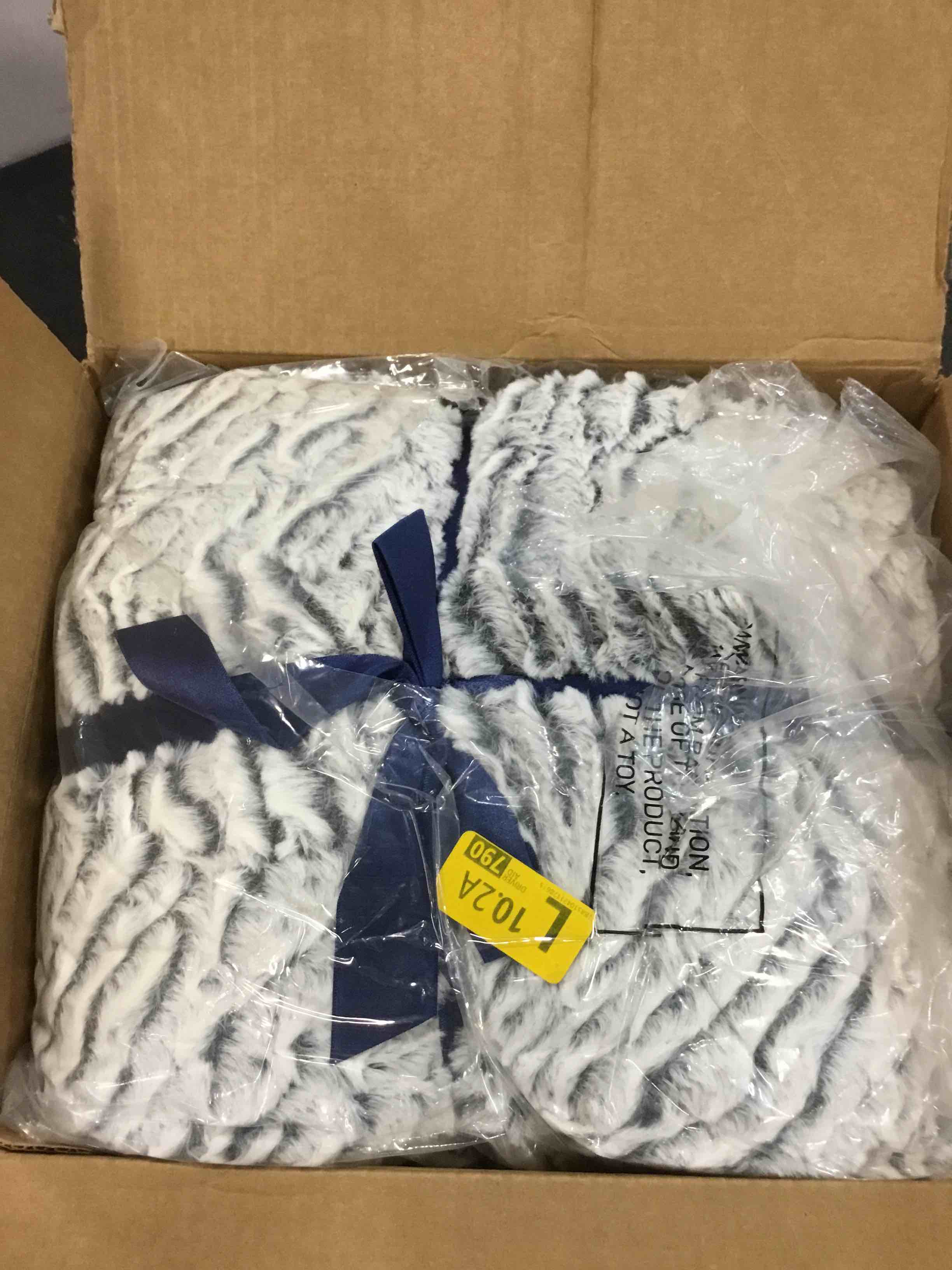 https://s3.amazonaws.com/lotting-images-prod/bidfta/GRN6044642_1707424290156.jpeg