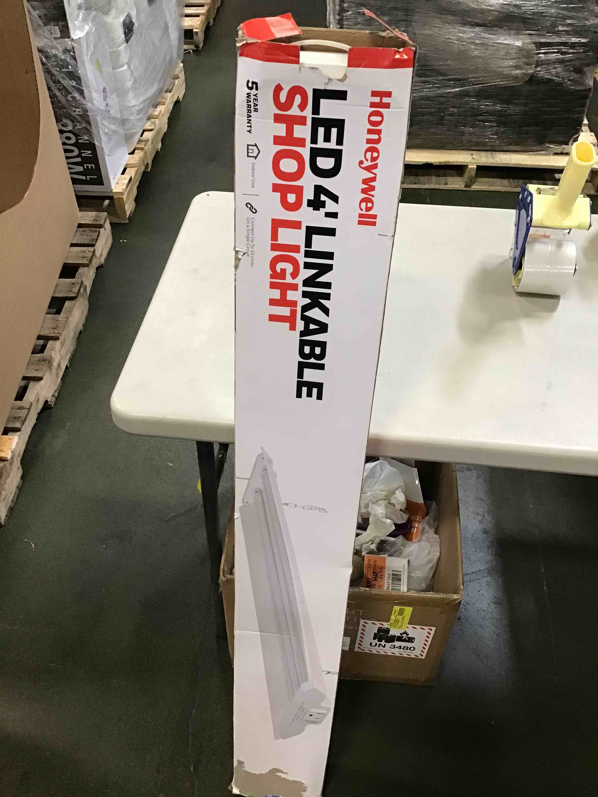https://s3.amazonaws.com/lotting-images-prod/bidfta/GRN6046017_1713380007643.jpeg