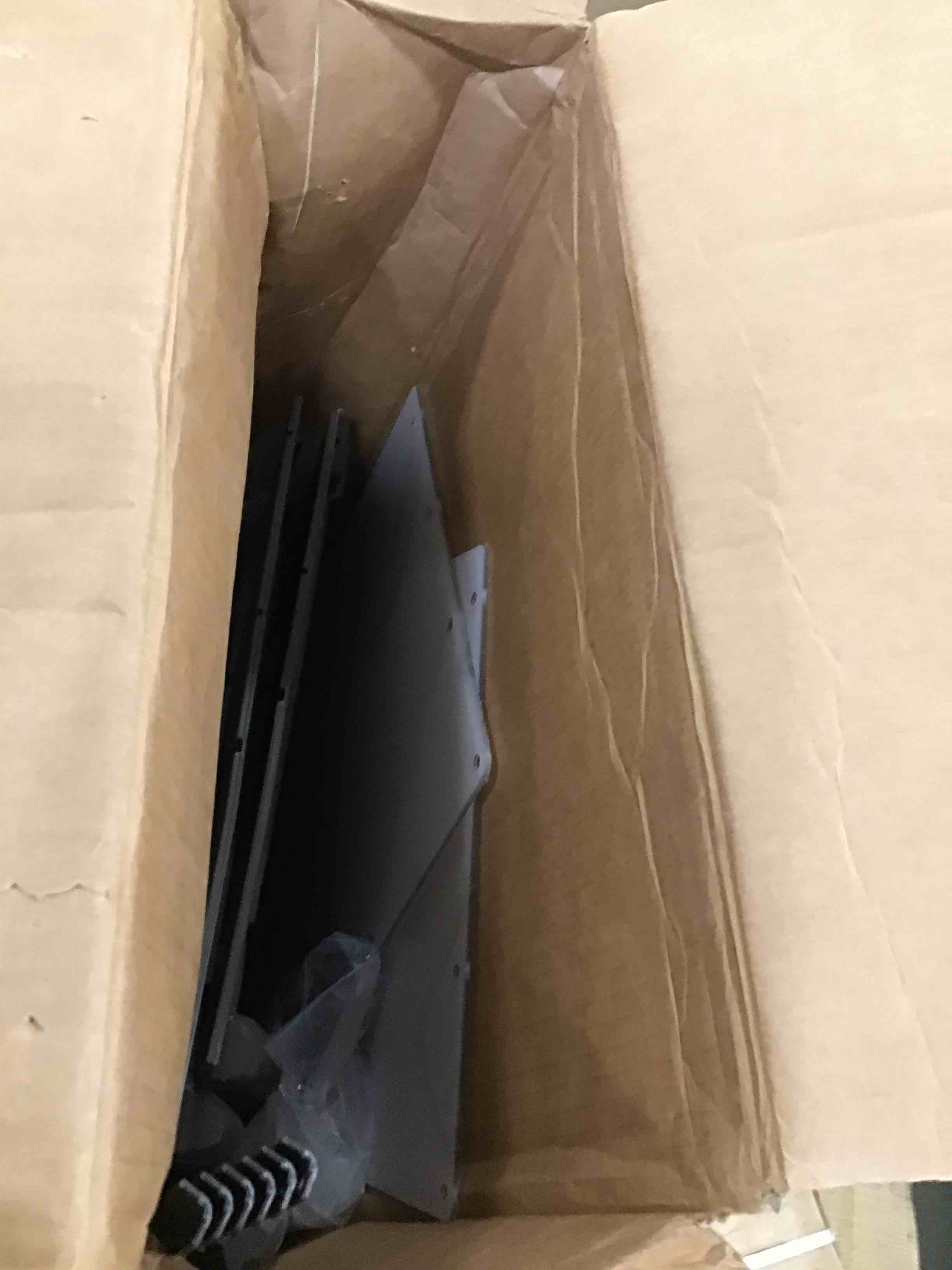 https://s3.amazonaws.com/lotting-images-prod/bidfta/GRN6046548_1713810244401.jpeg