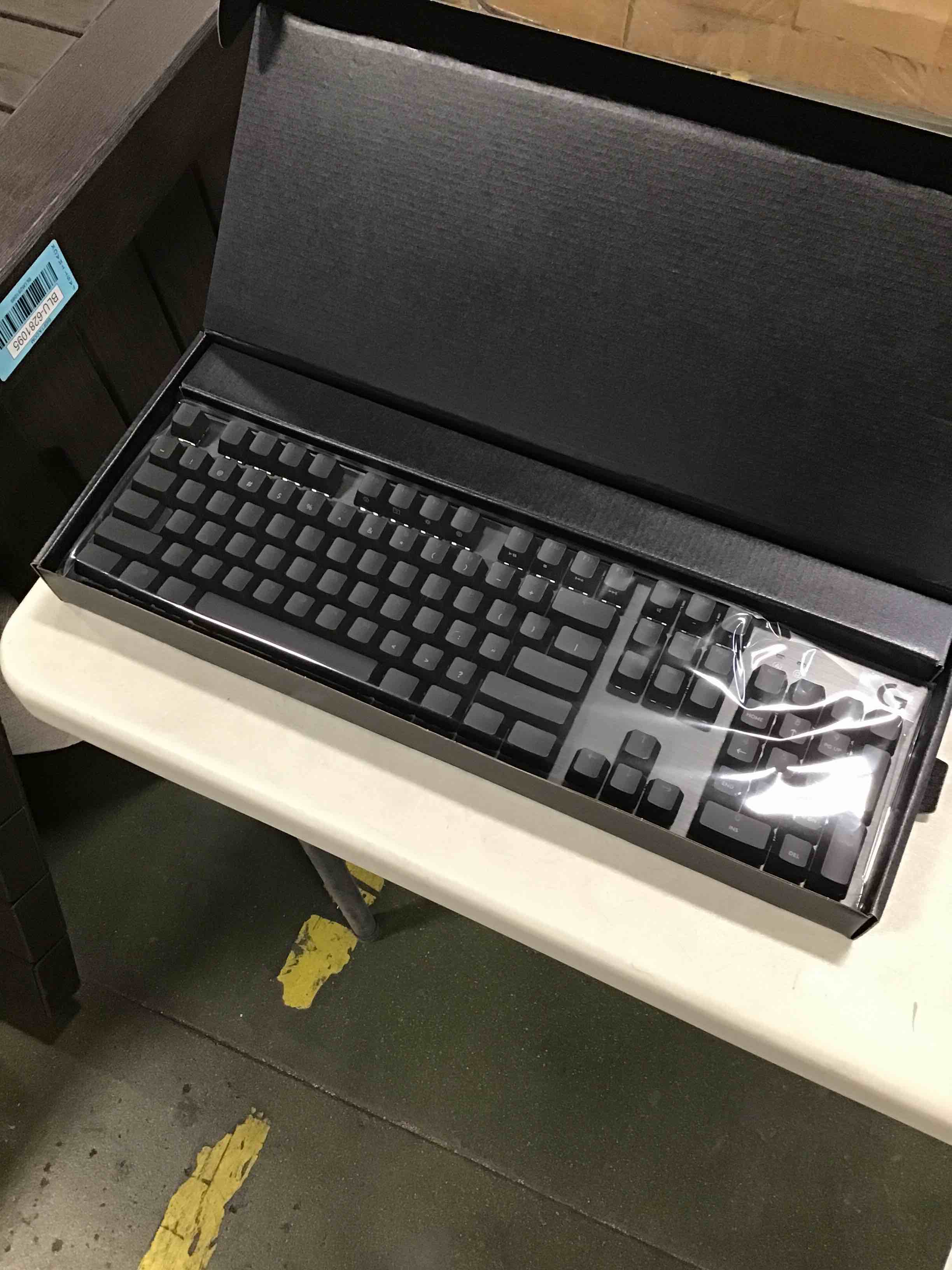 https://s3.amazonaws.com/lotting-images-prod/bidfta/GRN6046596_1713872685396.jpeg