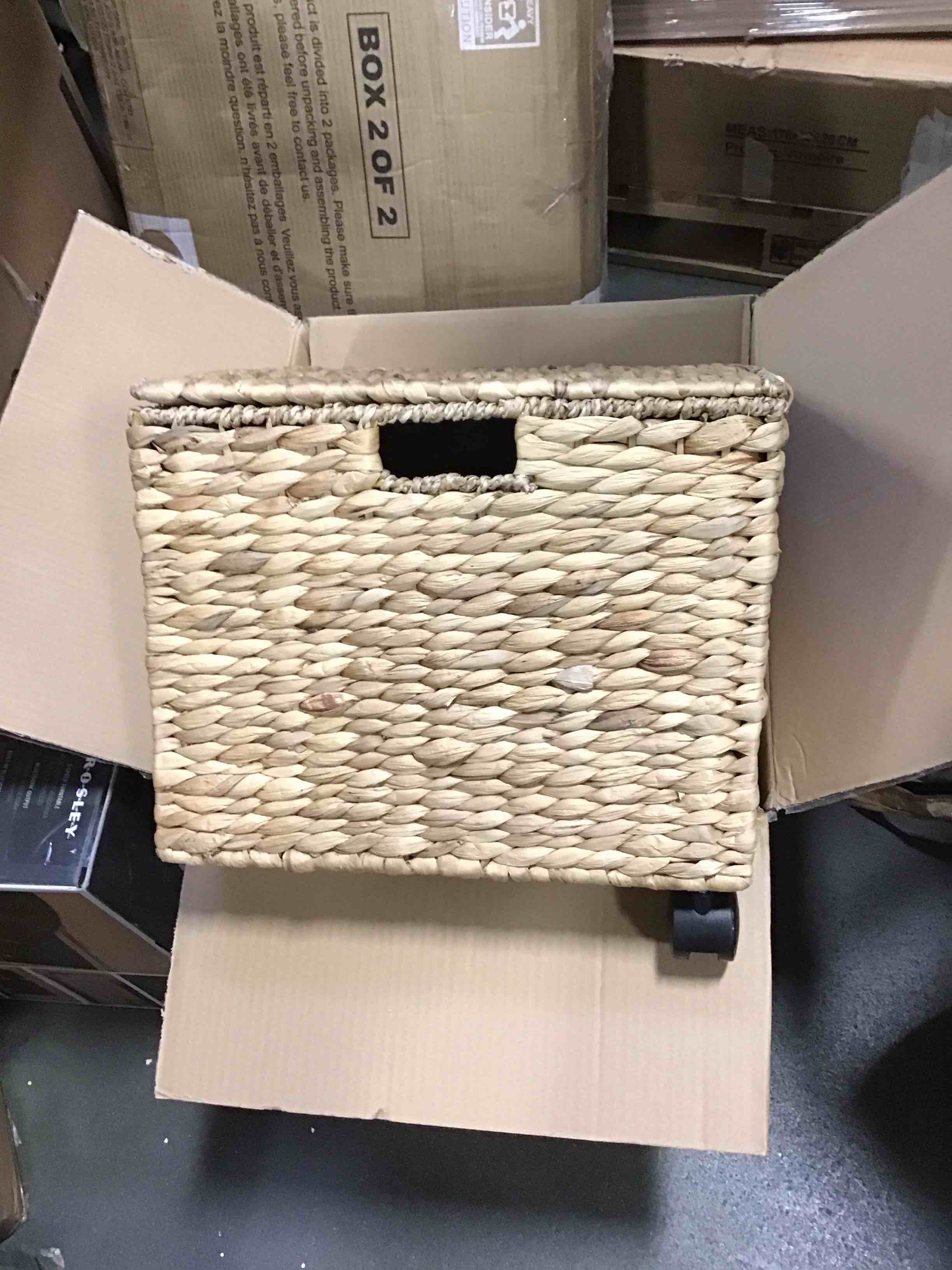 https://s3.amazonaws.com/lotting-images-prod/bidfta/GRN6049664_1708437261405.jpeg