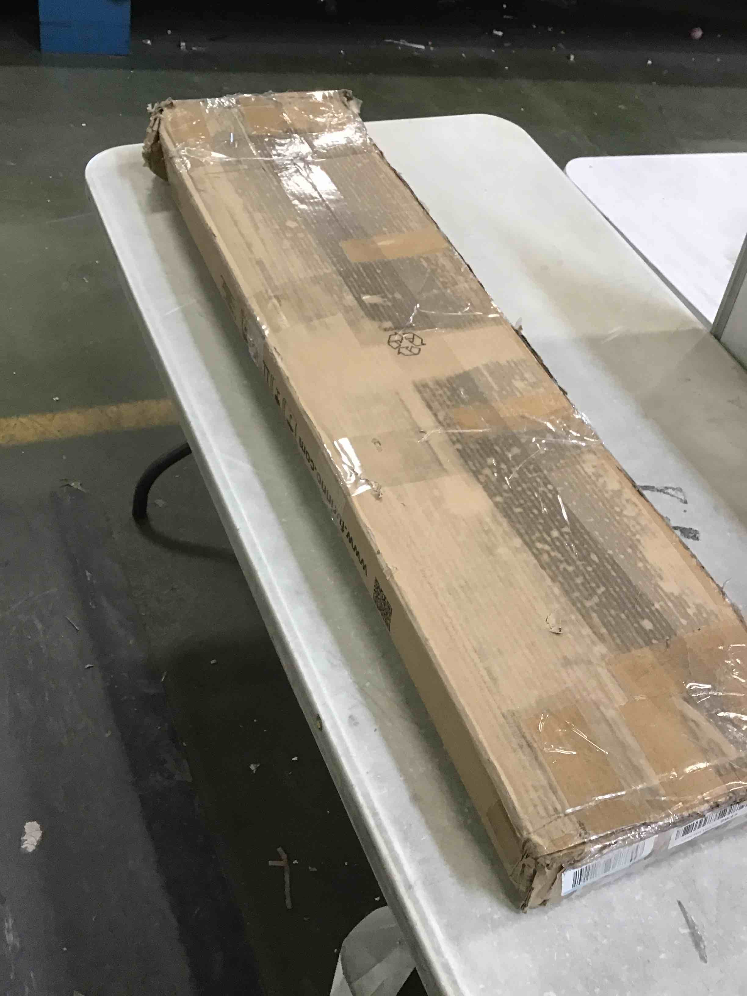 https://s3.amazonaws.com/lotting-images-prod/bidfta/GRN6050245_1708369707823.jpeg