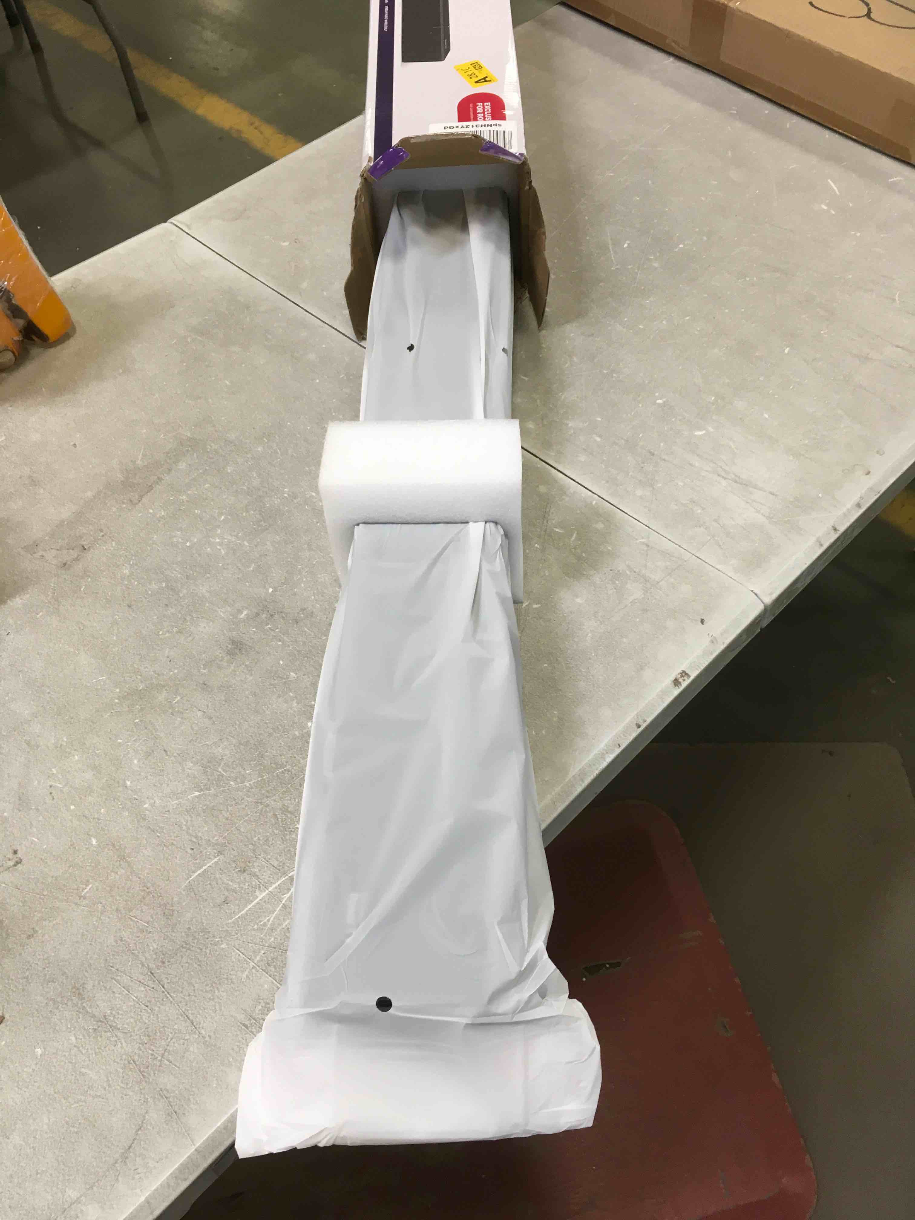 https://s3.amazonaws.com/lotting-images-prod/bidfta/GRN6050364_1708533080405.jpeg