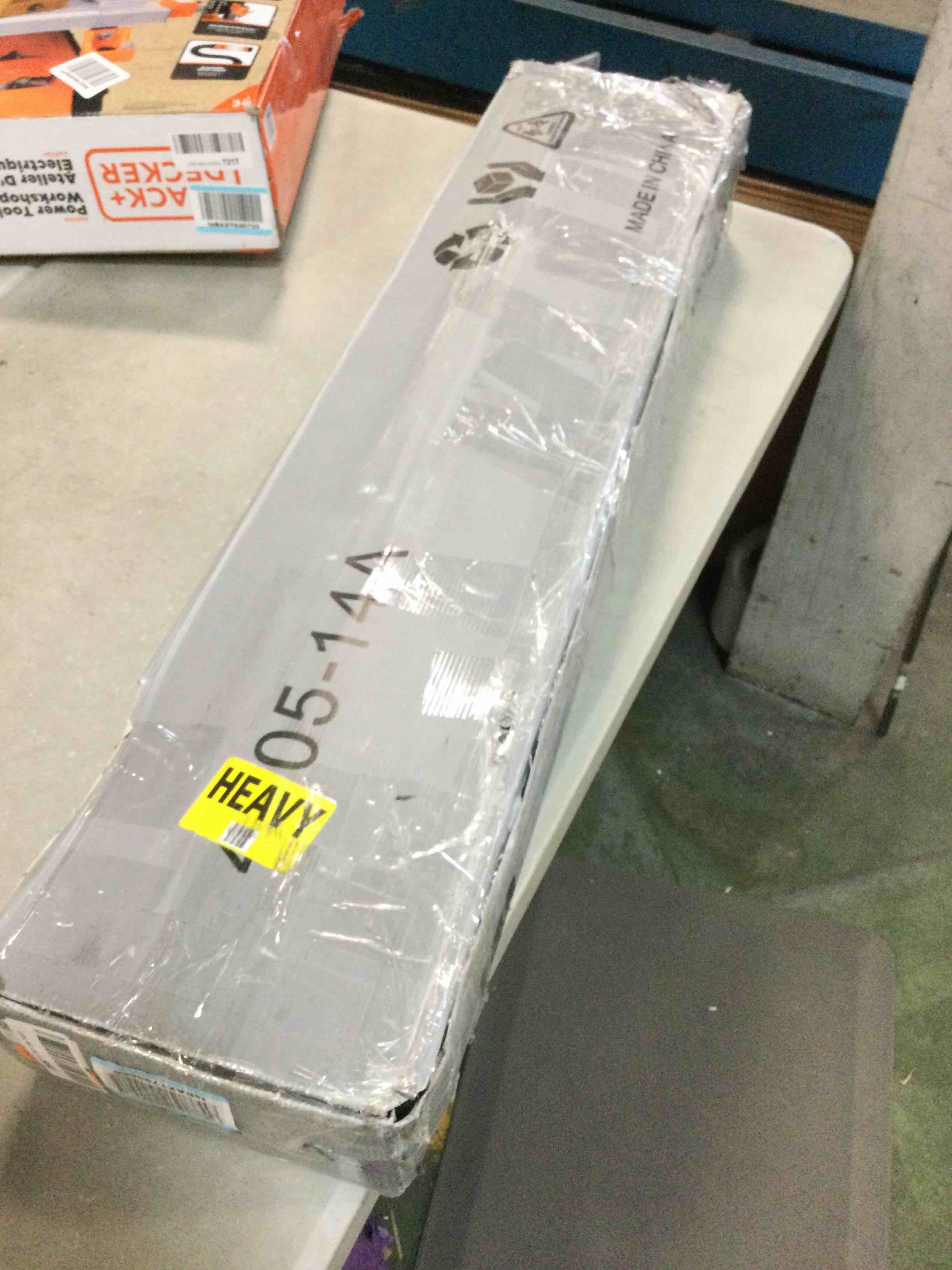 https://s3.amazonaws.com/lotting-images-prod/bidfta/GRN6051271_1709215445701.jpeg