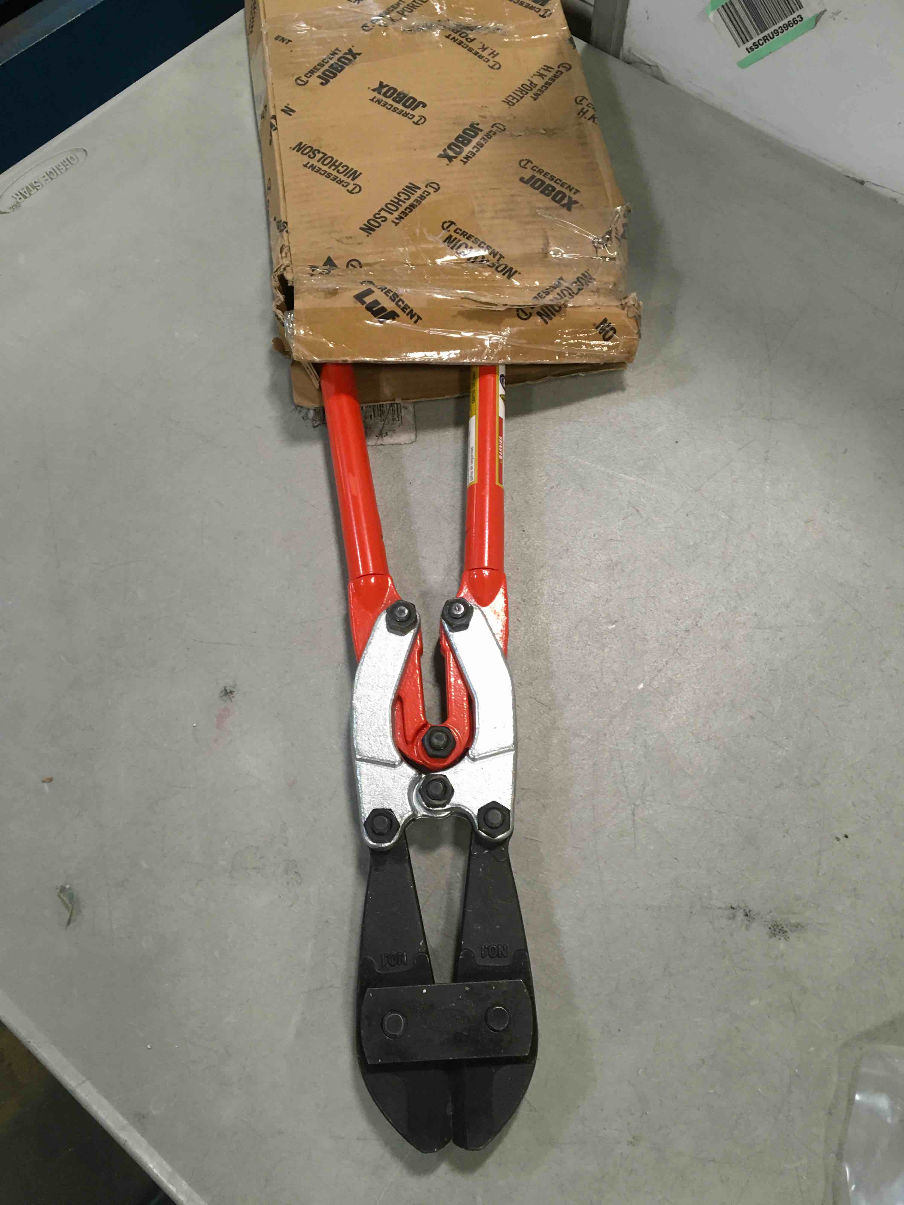 https://s3.amazonaws.com/lotting-images-prod/bidfta/GRN6052137_1707744268732.jpeg