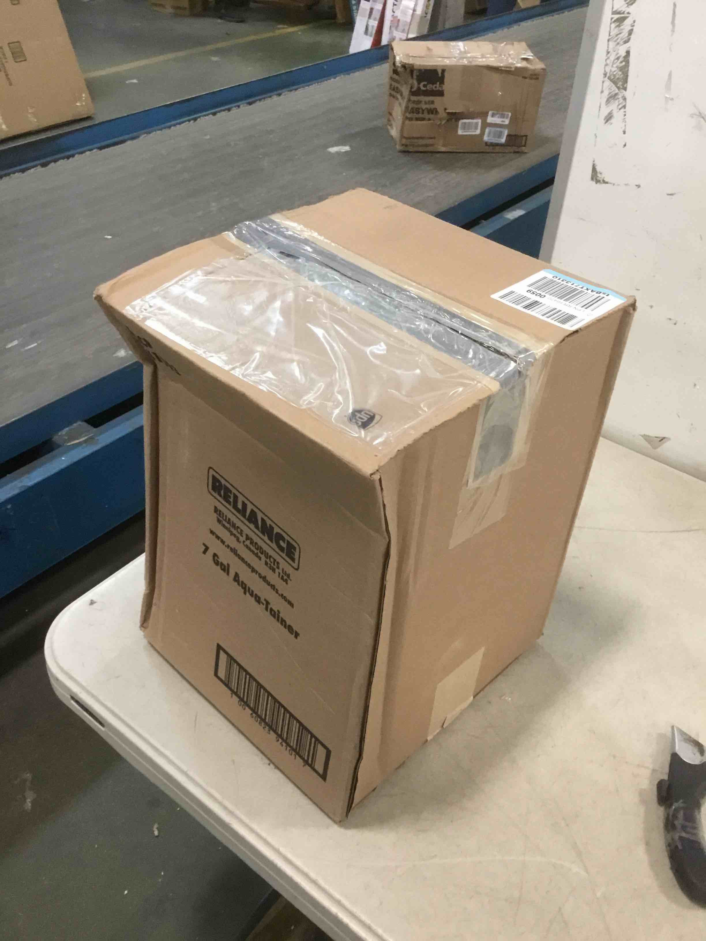 https://s3.amazonaws.com/lotting-images-prod/bidfta/GRN6052670_1707922663901.jpeg