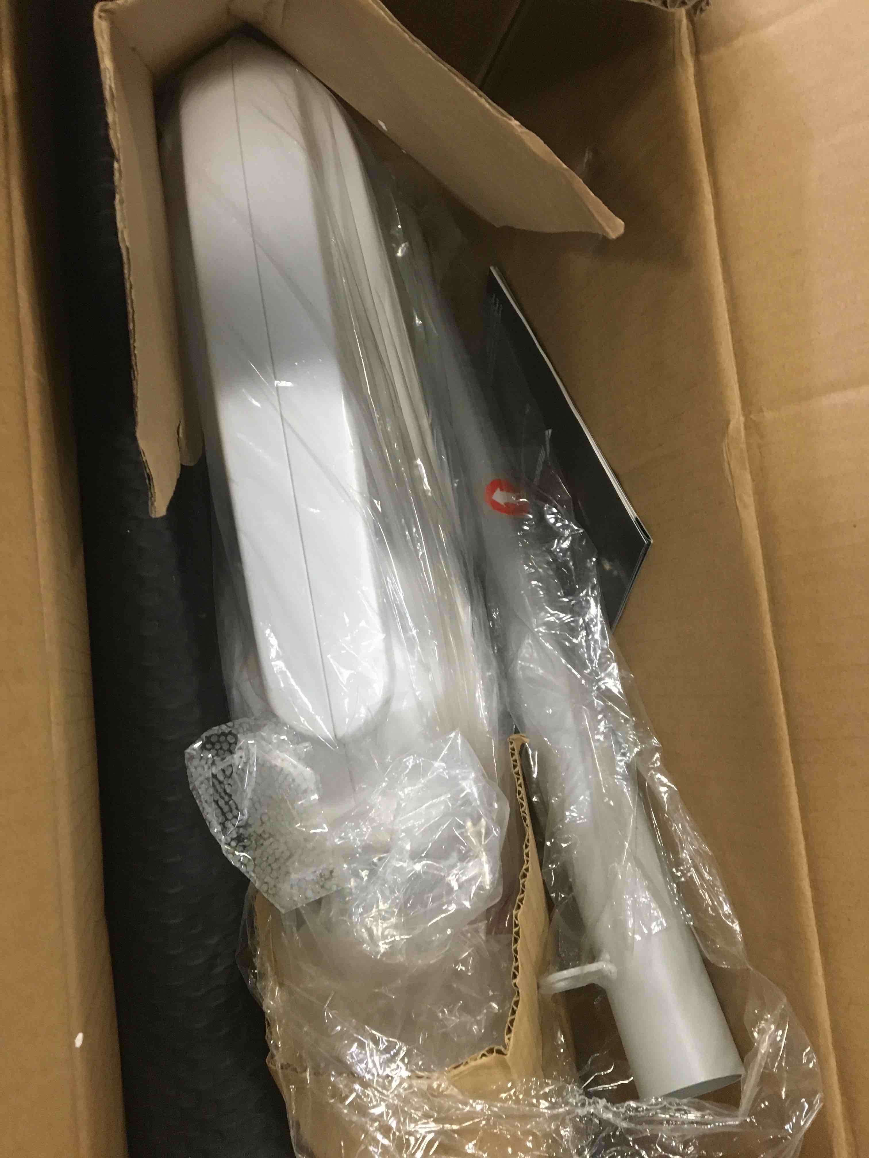 https://s3.amazonaws.com/lotting-images-prod/bidfta/GRN6052875_1708010807231.jpeg