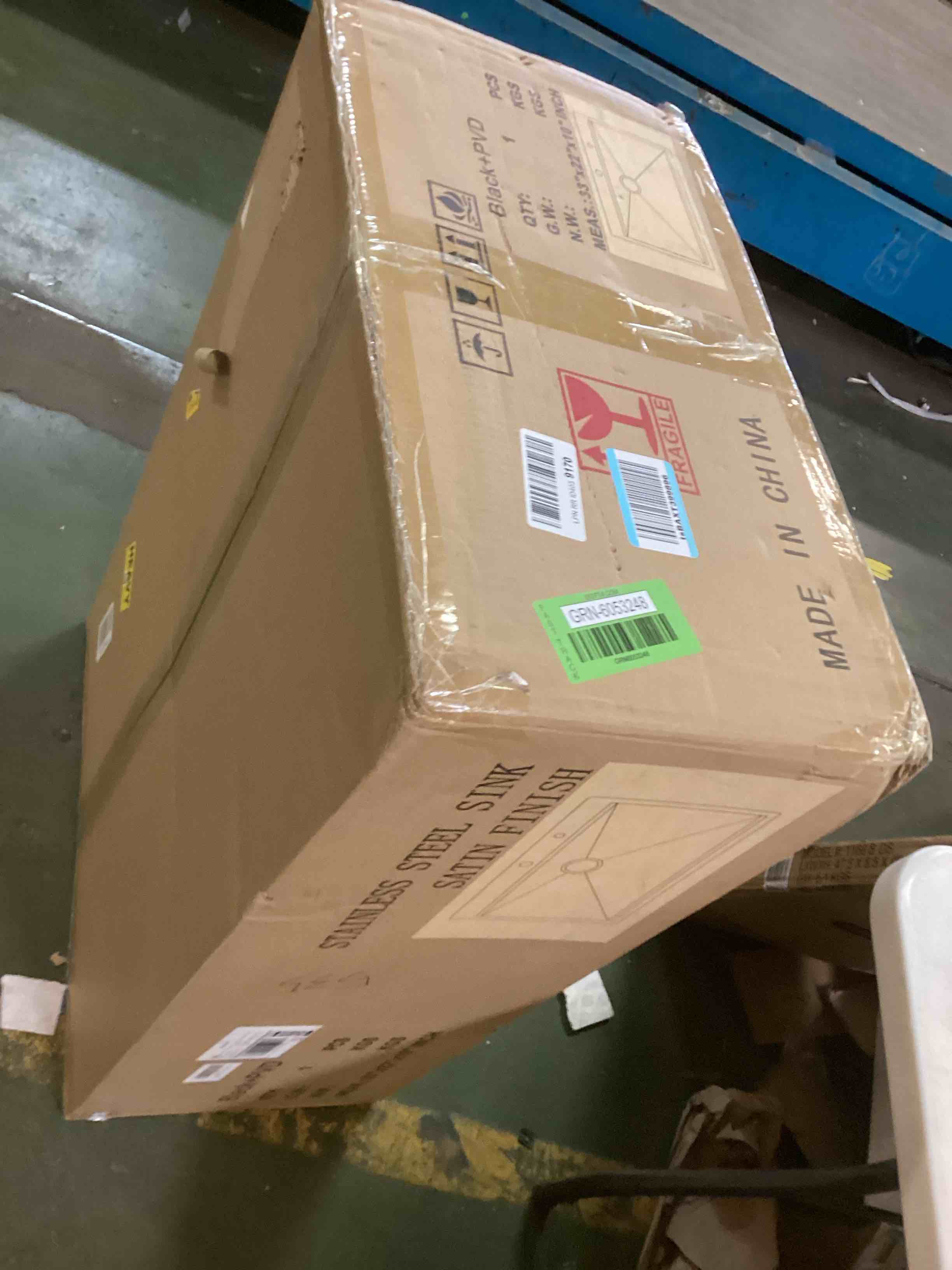 https://s3.amazonaws.com/lotting-images-prod/bidfta/GRN6053248_1707848378117.jpeg
