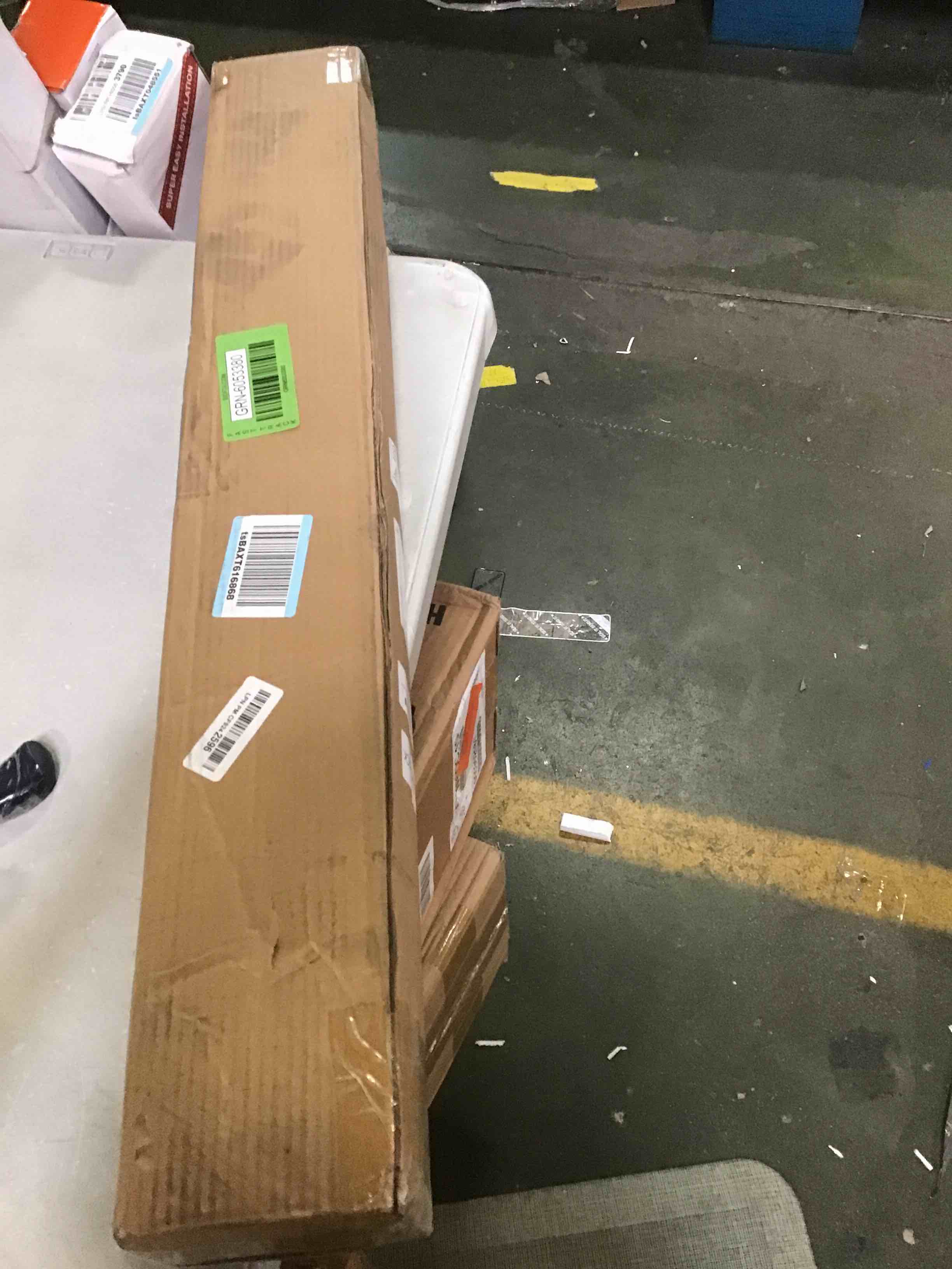 https://s3.amazonaws.com/lotting-images-prod/bidfta/GRN6053380_1707929983771.jpeg