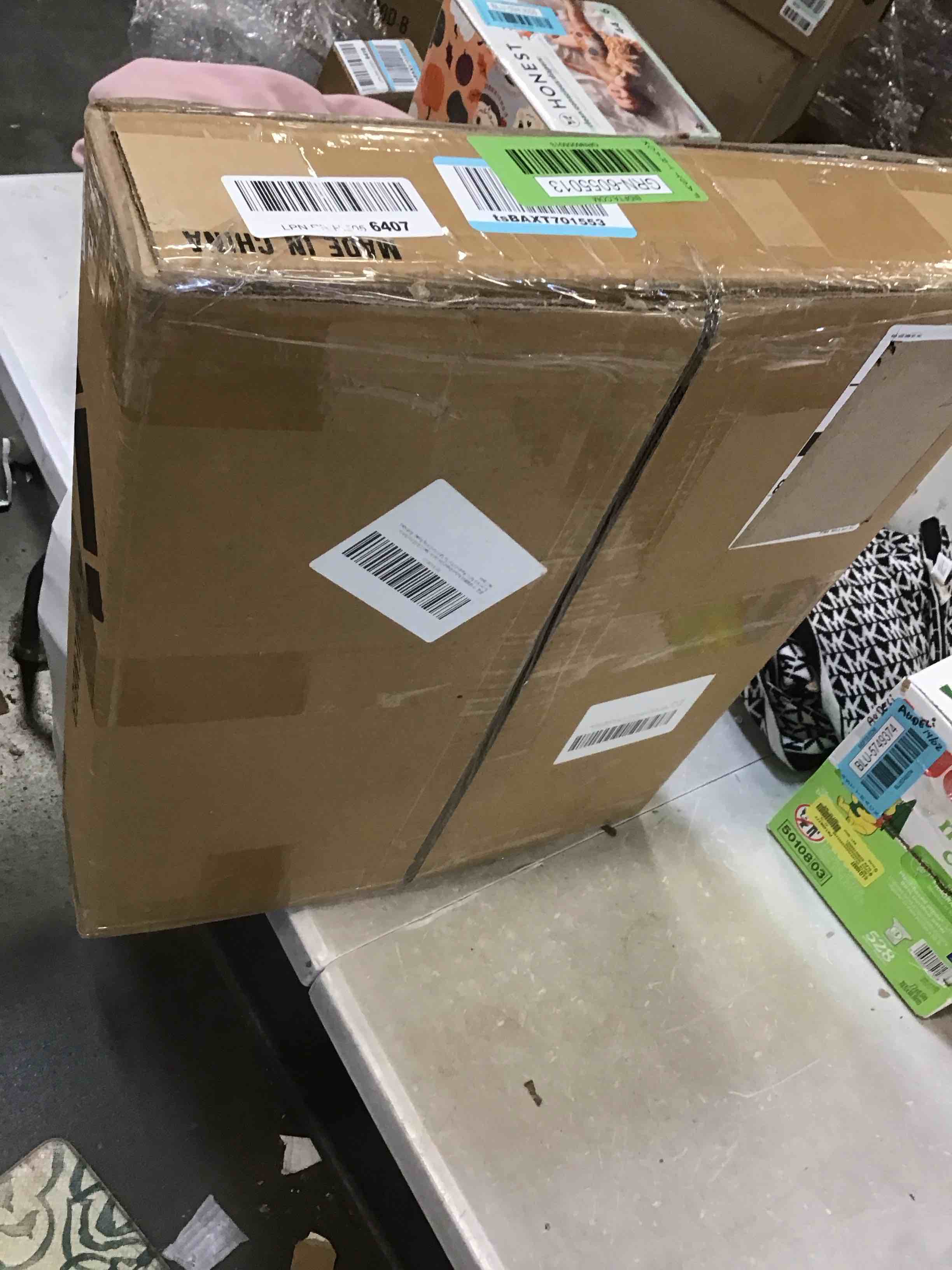 https://s3.amazonaws.com/lotting-images-prod/bidfta/GRN6055013_1707940510531.jpeg