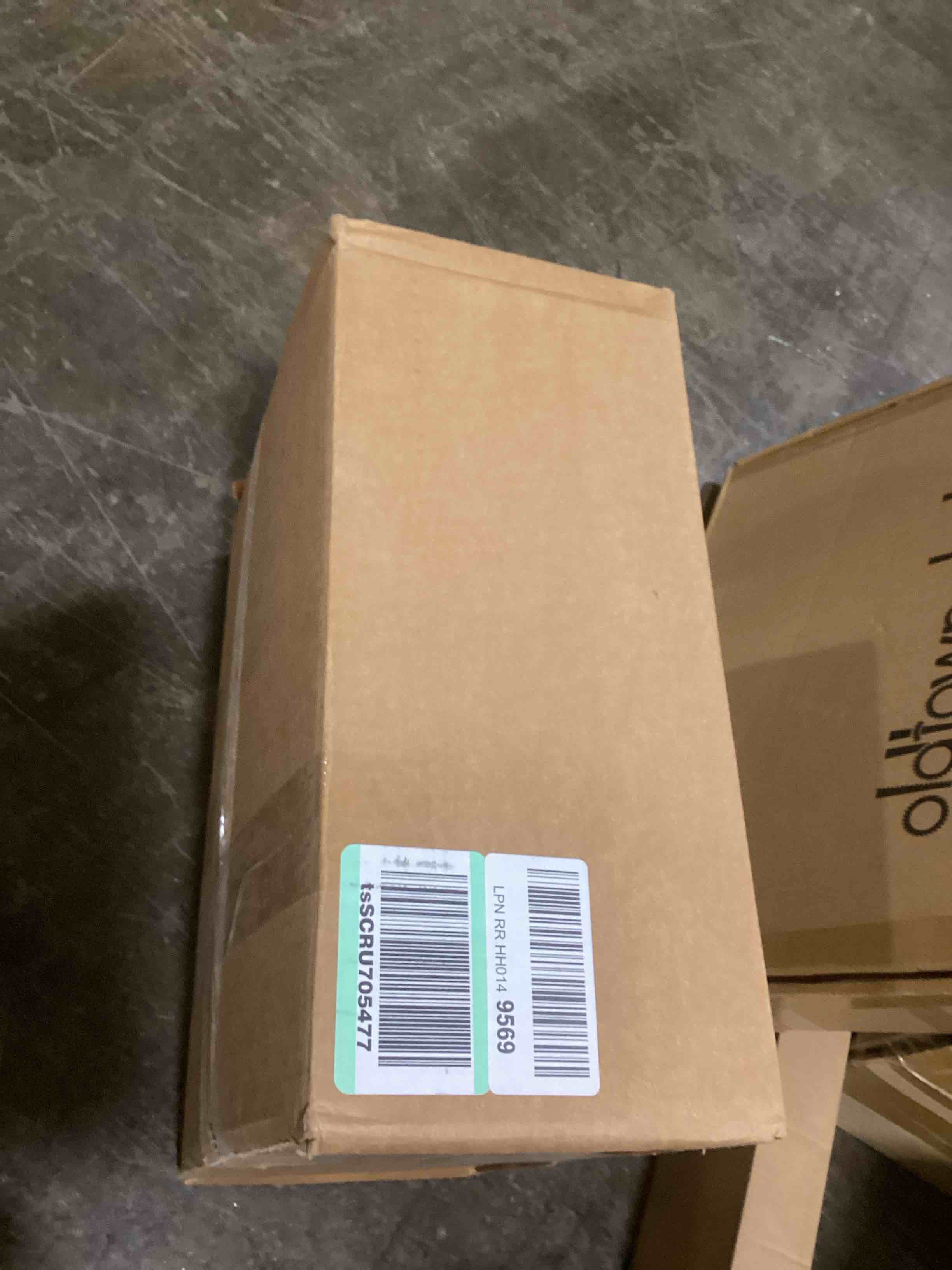 https://s3.amazonaws.com/lotting-images-prod/bidfta/GRN6056709_1712859312342.jpeg