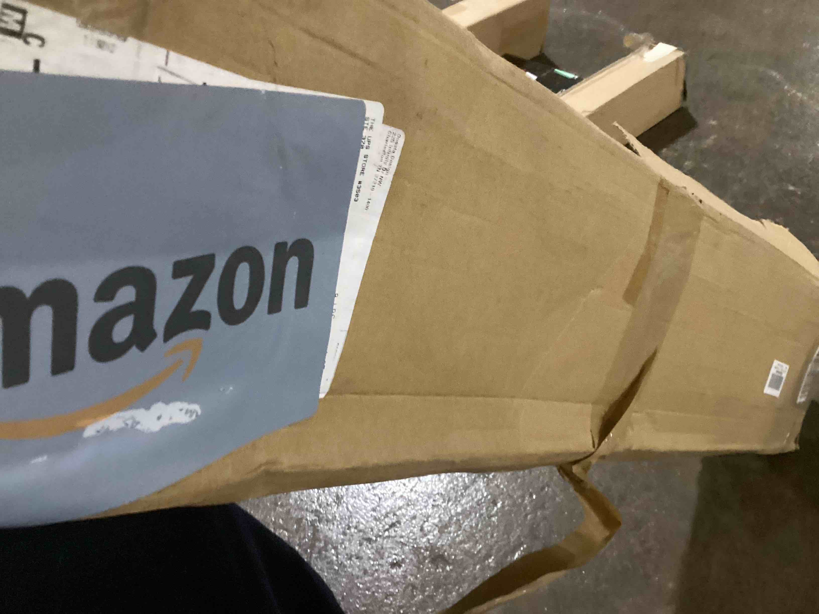 https://s3.amazonaws.com/lotting-images-prod/bidfta/GRN6056775_1713195641366.jpeg