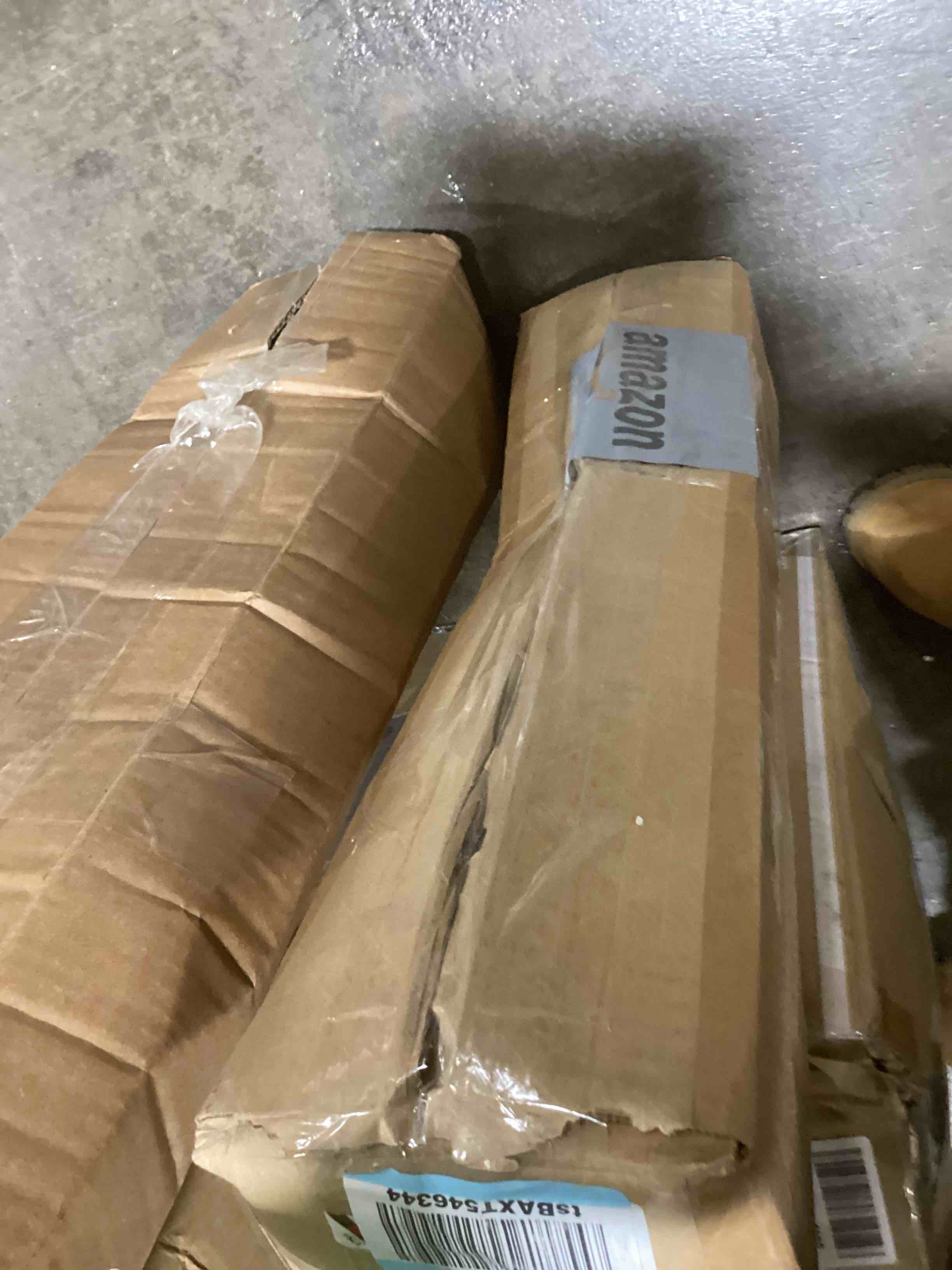 https://s3.amazonaws.com/lotting-images-prod/bidfta/GRN6060785_1710772467133.jpeg