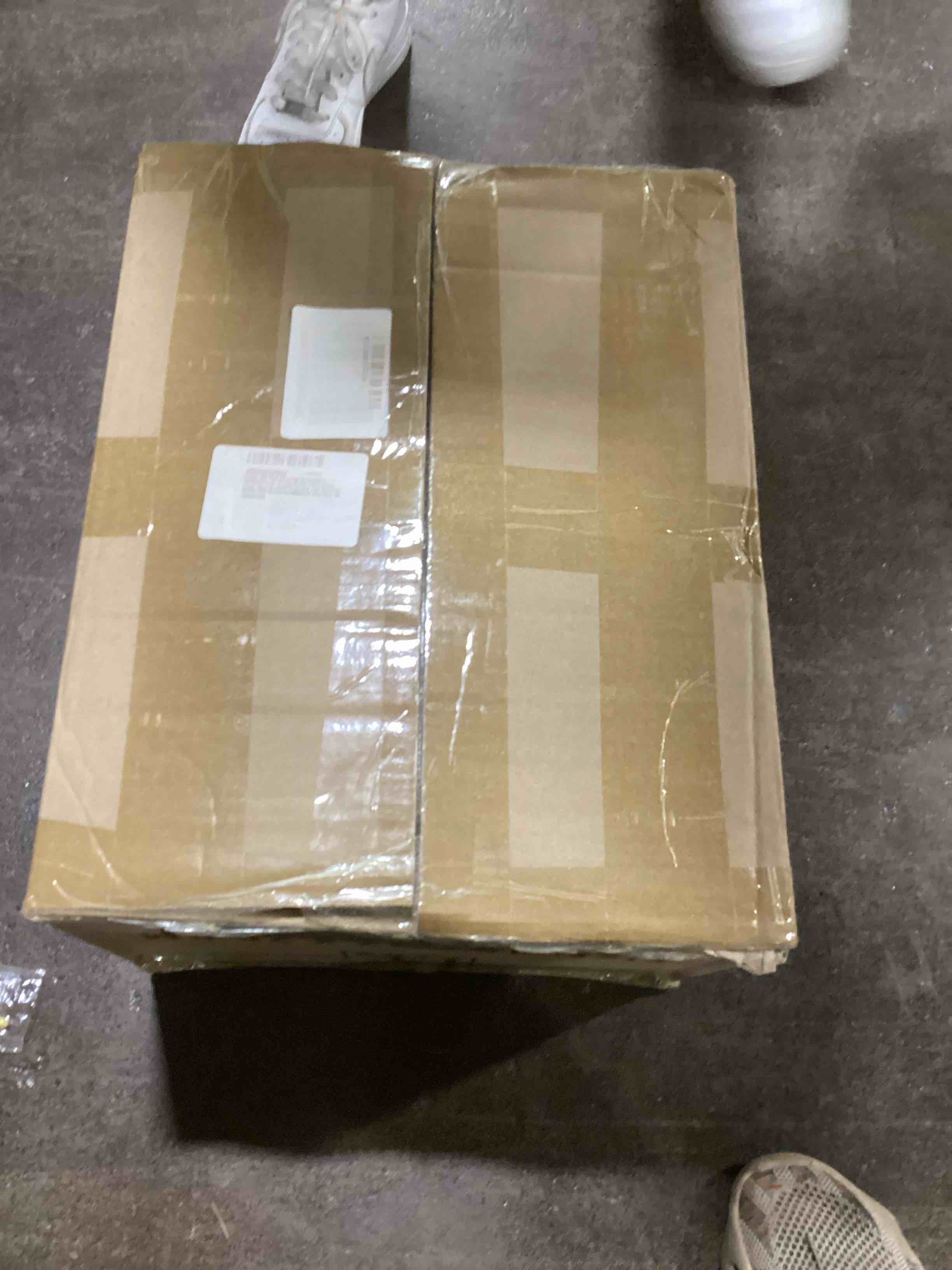 https://s3.amazonaws.com/lotting-images-prod/bidfta/GRN6061353_1712756943060.jpeg