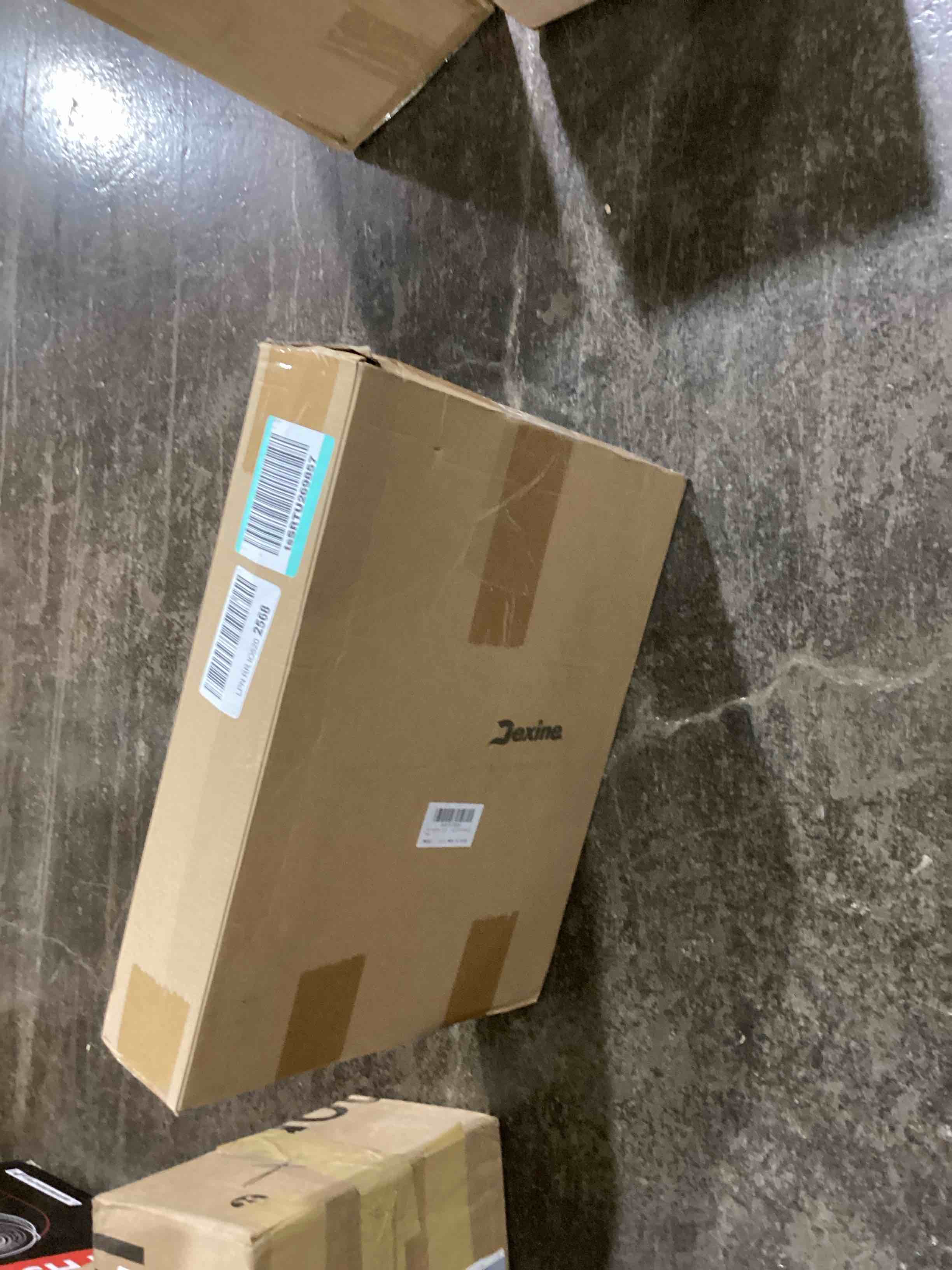 https://s3.amazonaws.com/lotting-images-prod/bidfta/GRN6061464_1712933398881.jpeg