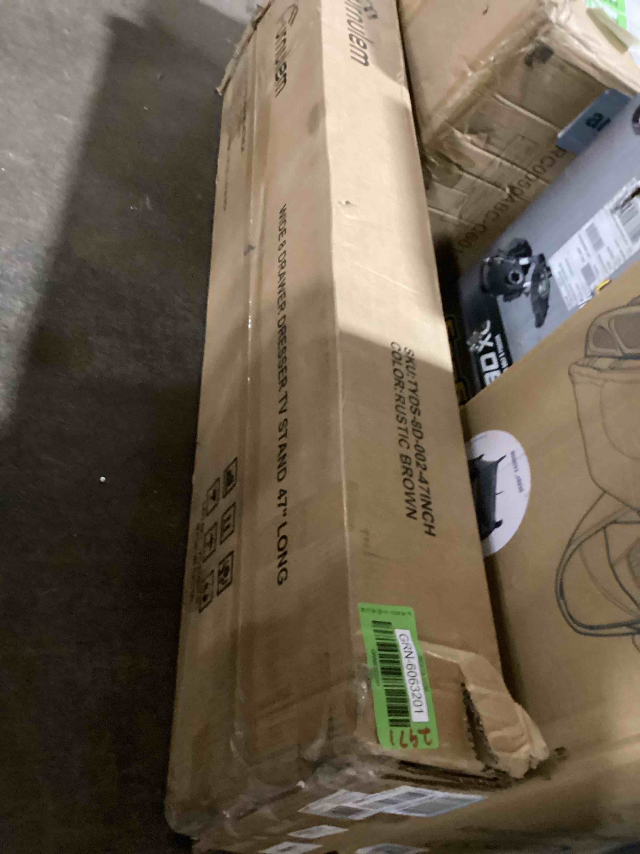 https://s3.amazonaws.com/lotting-images-prod/bidfta/GRN6063201_1713372489680.jpeg