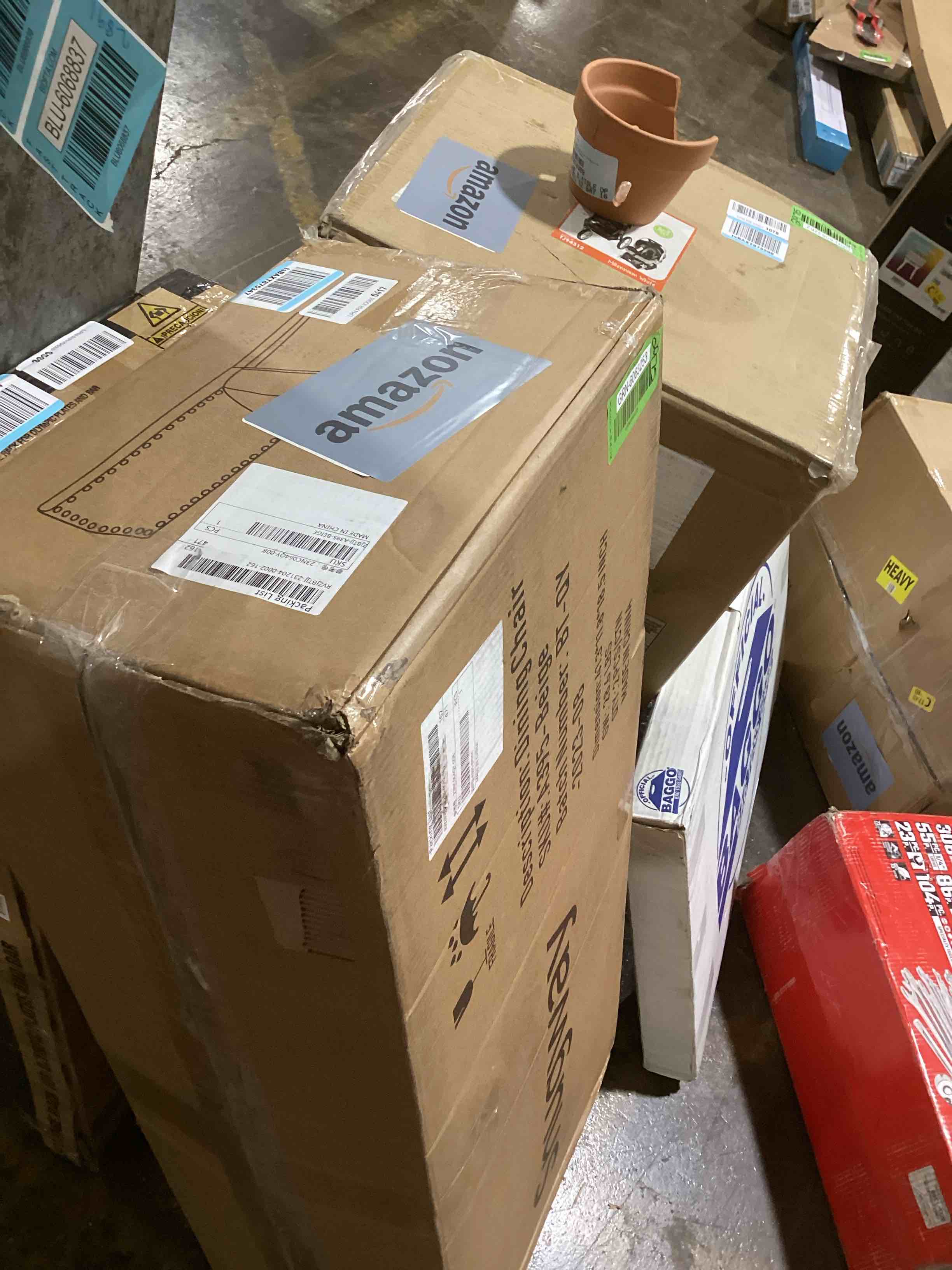https://s3.amazonaws.com/lotting-images-prod/bidfta/GRN6063253_1713374655103.jpeg