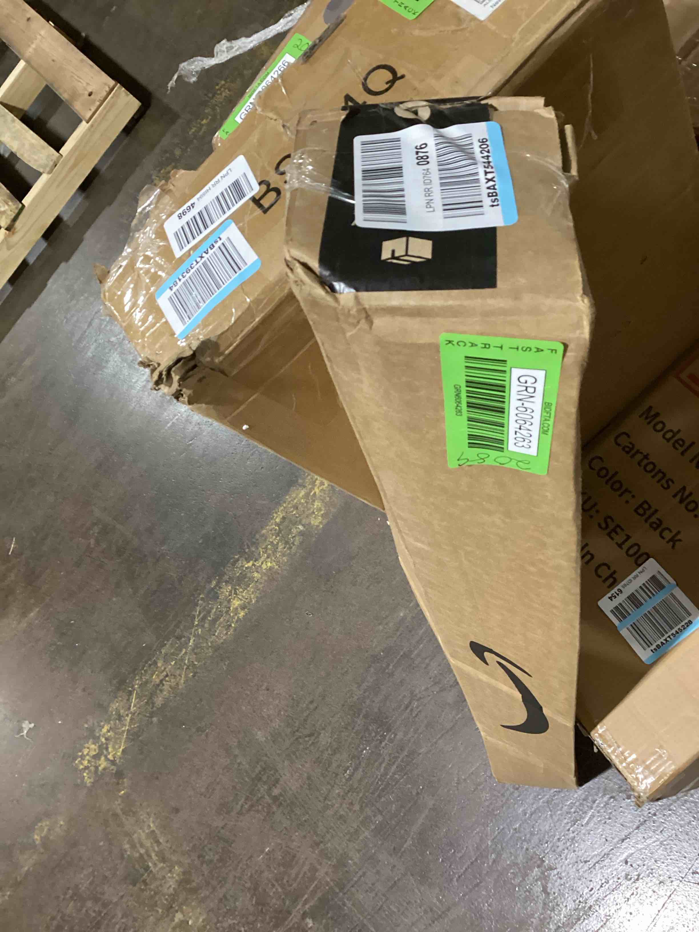 https://s3.amazonaws.com/lotting-images-prod/bidfta/GRN6064263_1710531633874.jpeg