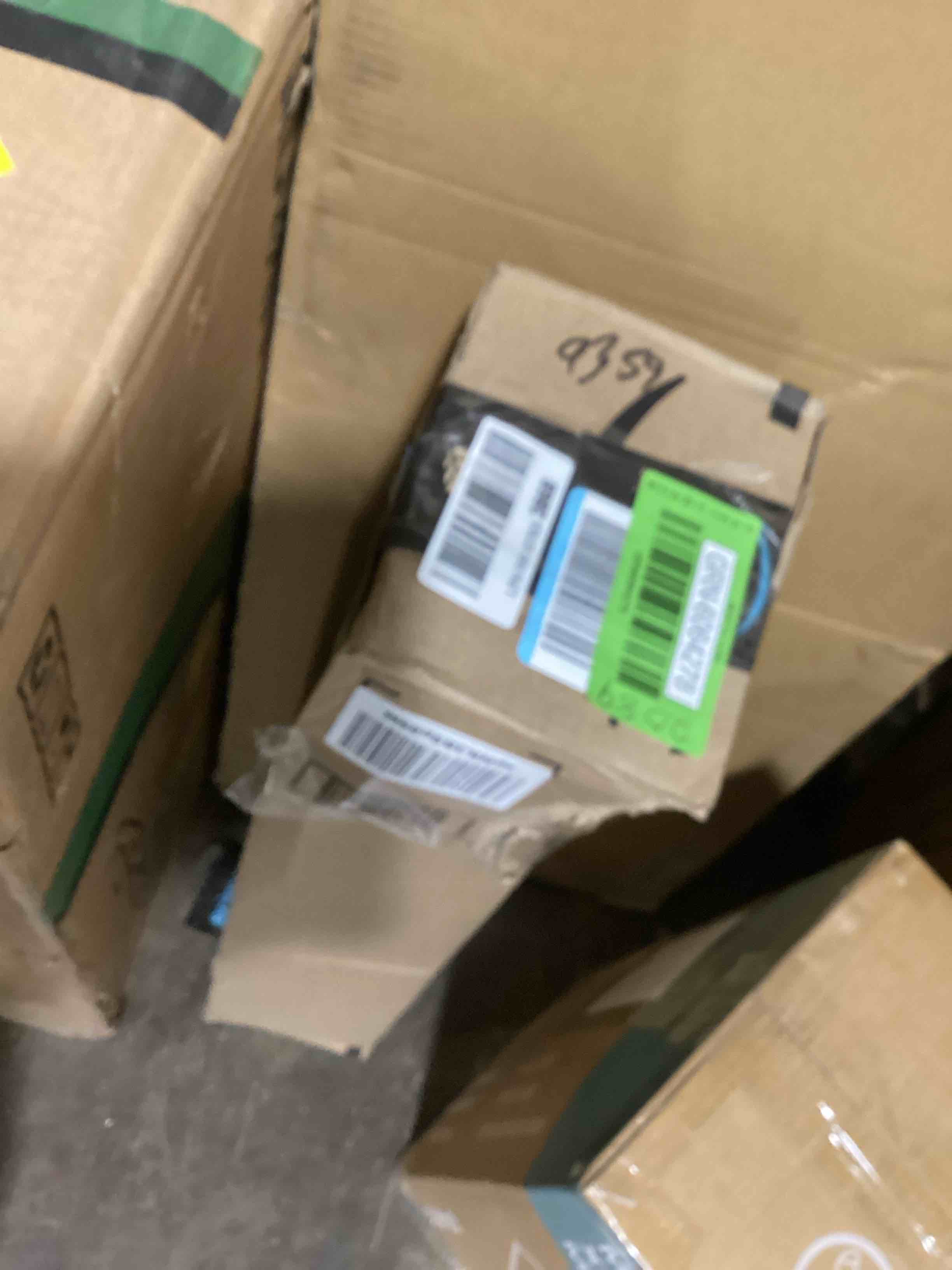 https://s3.amazonaws.com/lotting-images-prod/bidfta/GRN6064278_1710532438815.jpeg