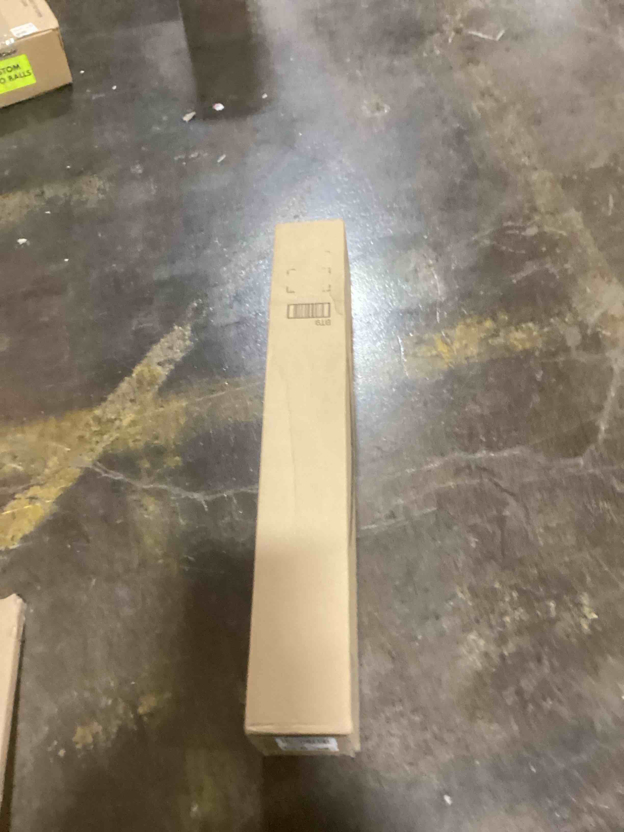 https://s3.amazonaws.com/lotting-images-prod/bidfta/GRN6066692_1712241292214.jpeg