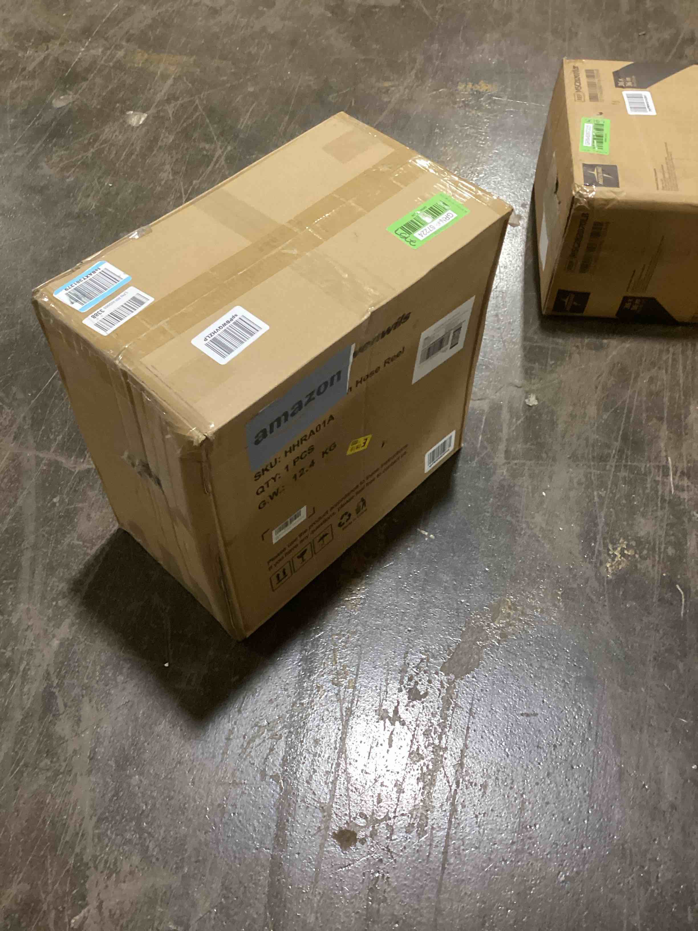 https://s3.amazonaws.com/lotting-images-prod/bidfta/GRN6067224_1712771032677.jpeg