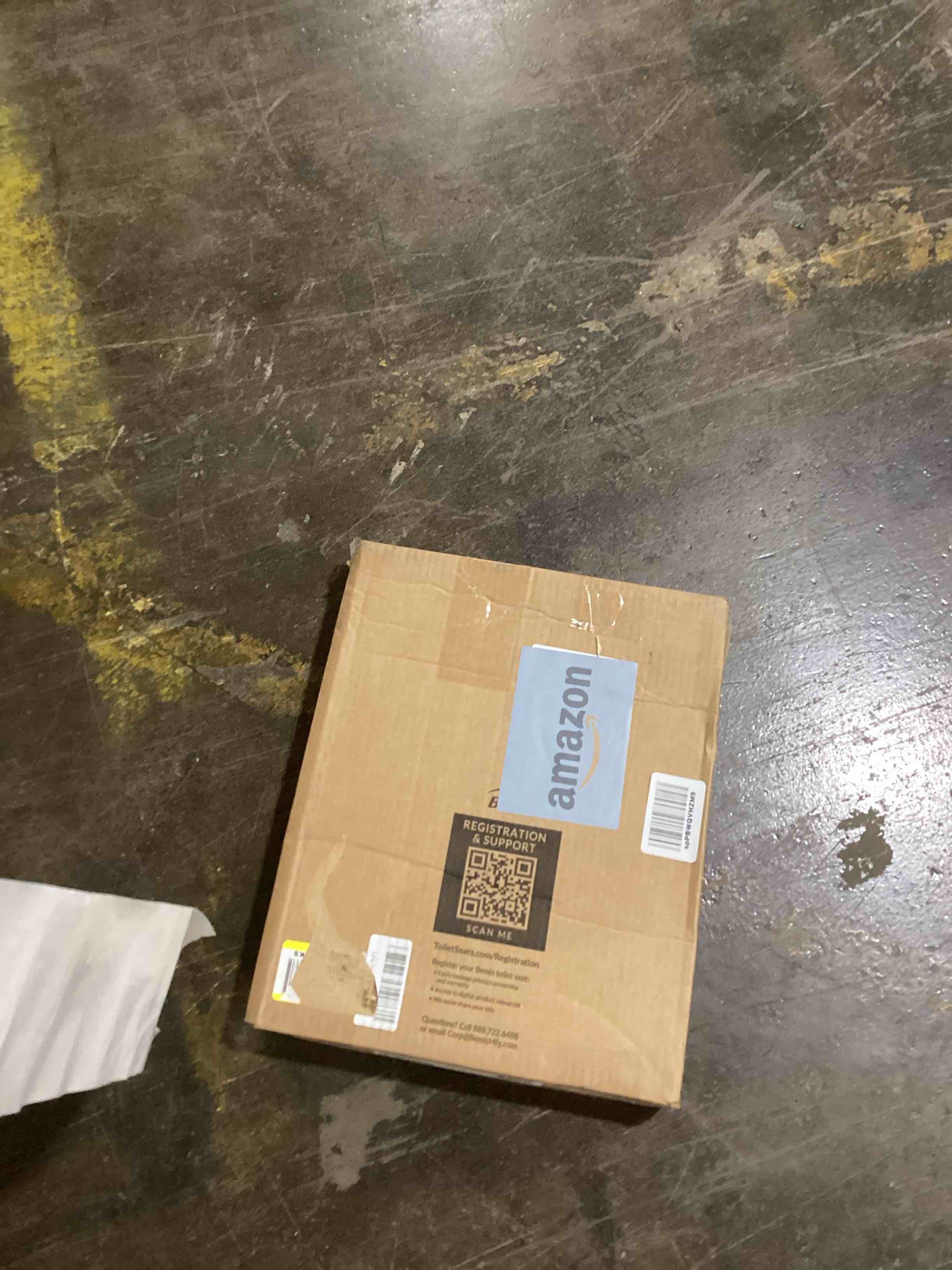 https://s3.amazonaws.com/lotting-images-prod/bidfta/GRN6067245_1712772490935.jpeg