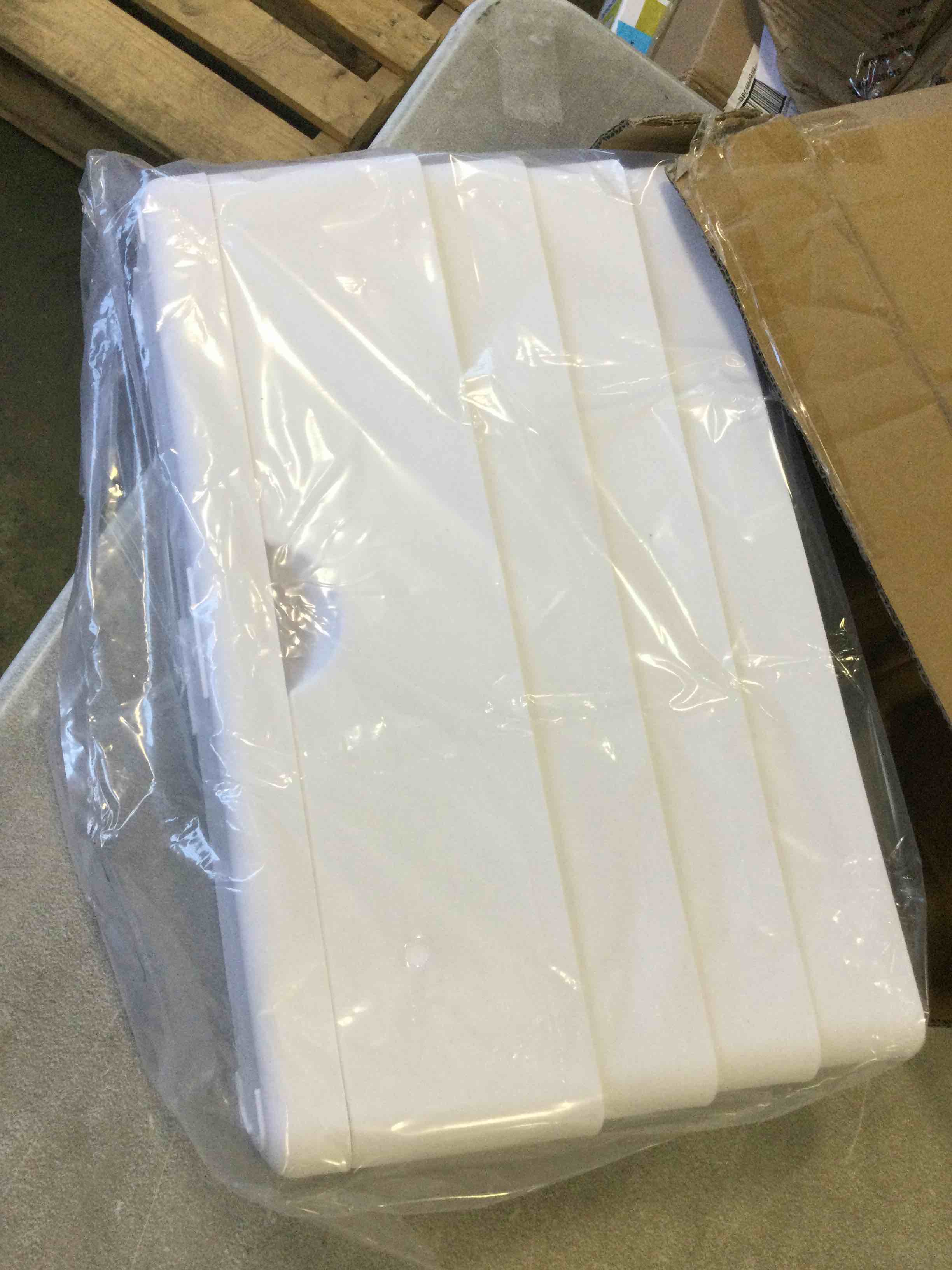 https://s3.amazonaws.com/lotting-images-prod/bidfta/GRN6081006_1710170806646.jpeg