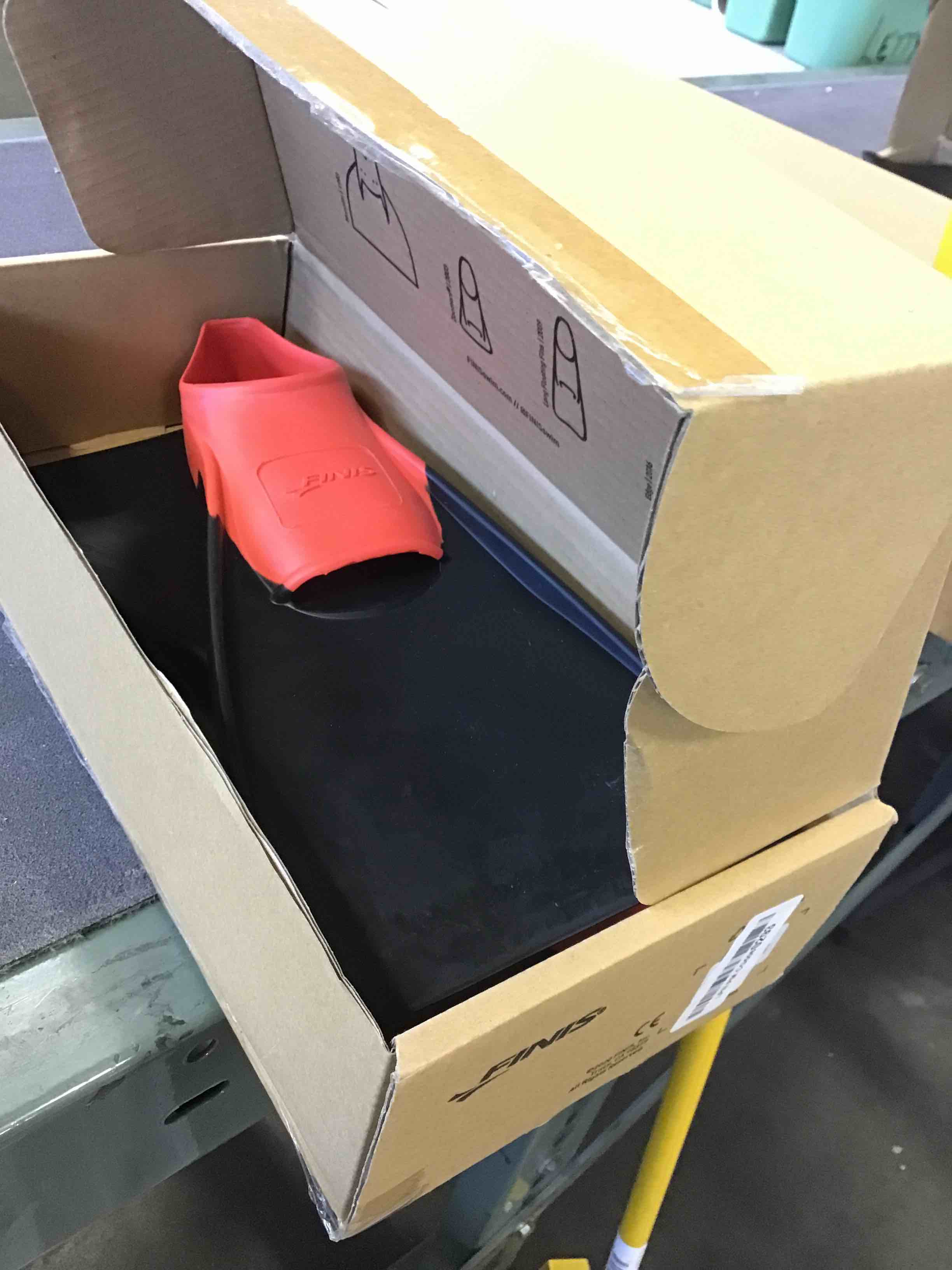 https://s3.amazonaws.com/lotting-images-prod/bidfta/GRN6081993_1708453944408.jpeg