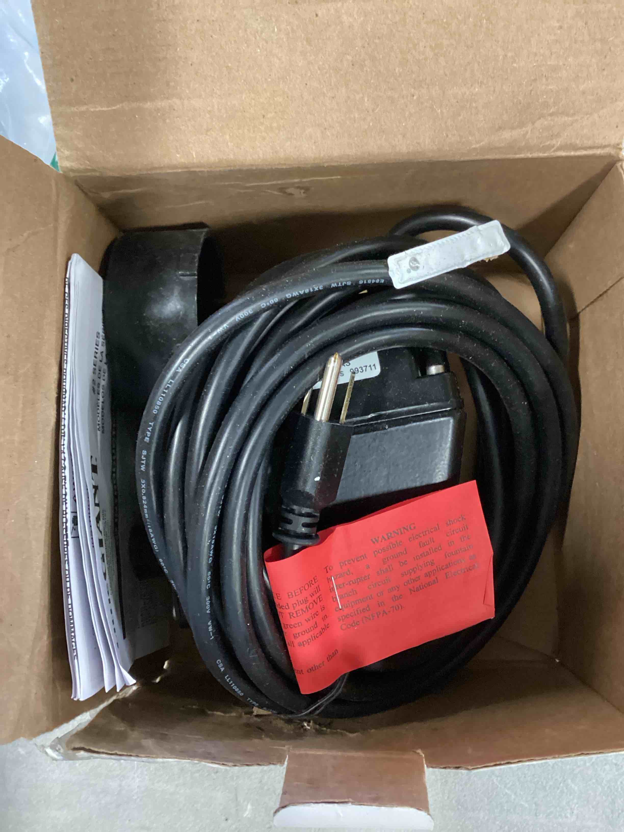 https://s3.amazonaws.com/lotting-images-prod/bidfta/GRN6083024_1707759665066.jpeg