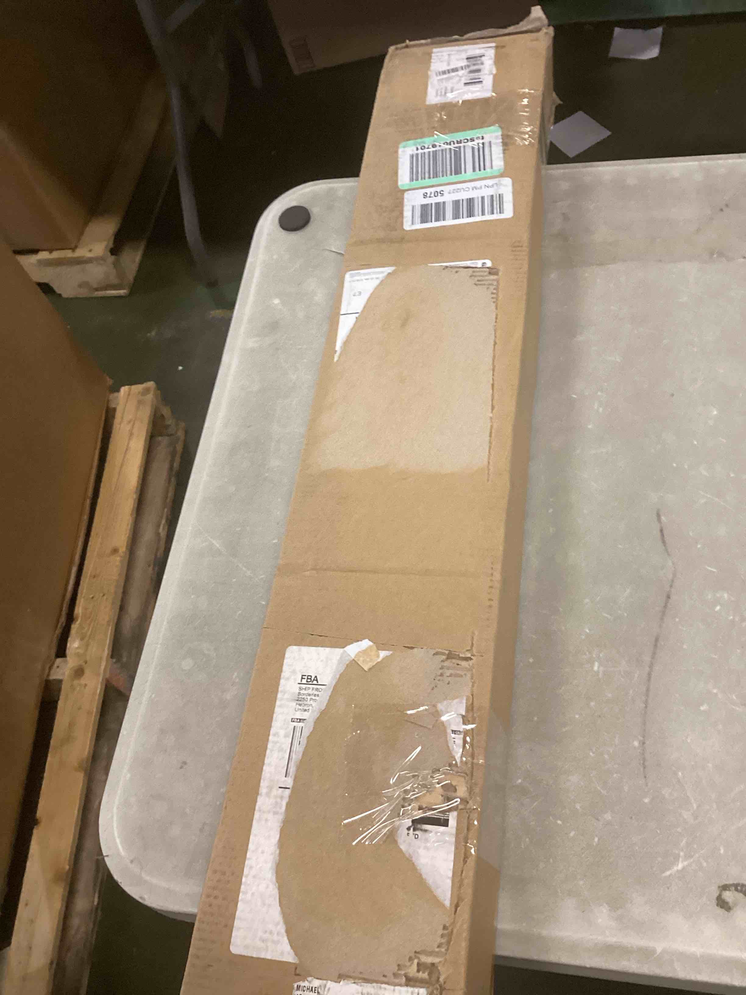 https://s3.amazonaws.com/lotting-images-prod/bidfta/GRN6084009_1708107547211.jpeg