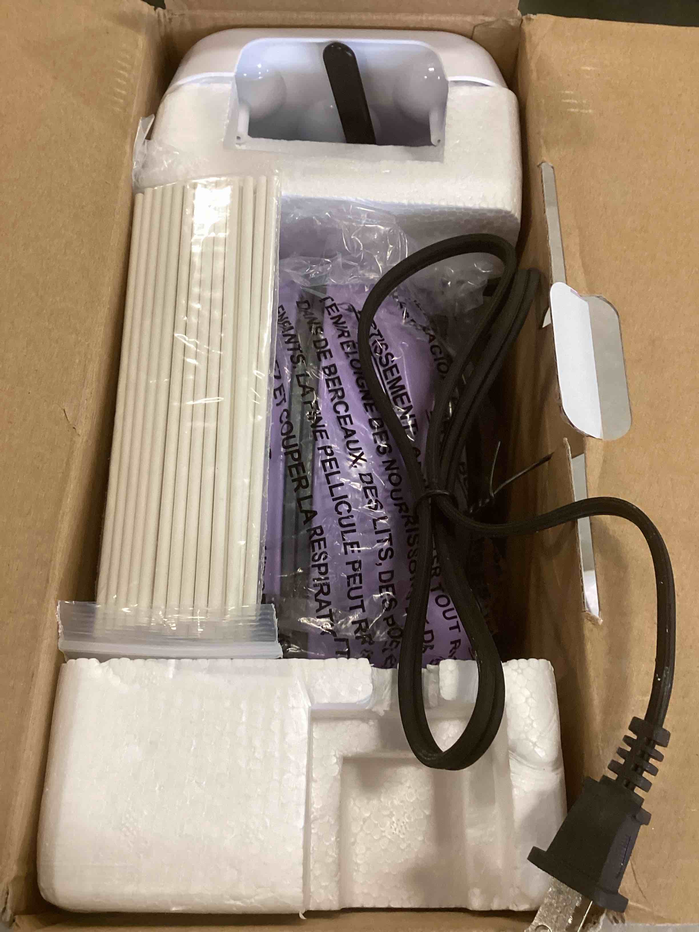 https://s3.amazonaws.com/lotting-images-prod/bidfta/GRN6084259_1708194072479.jpeg