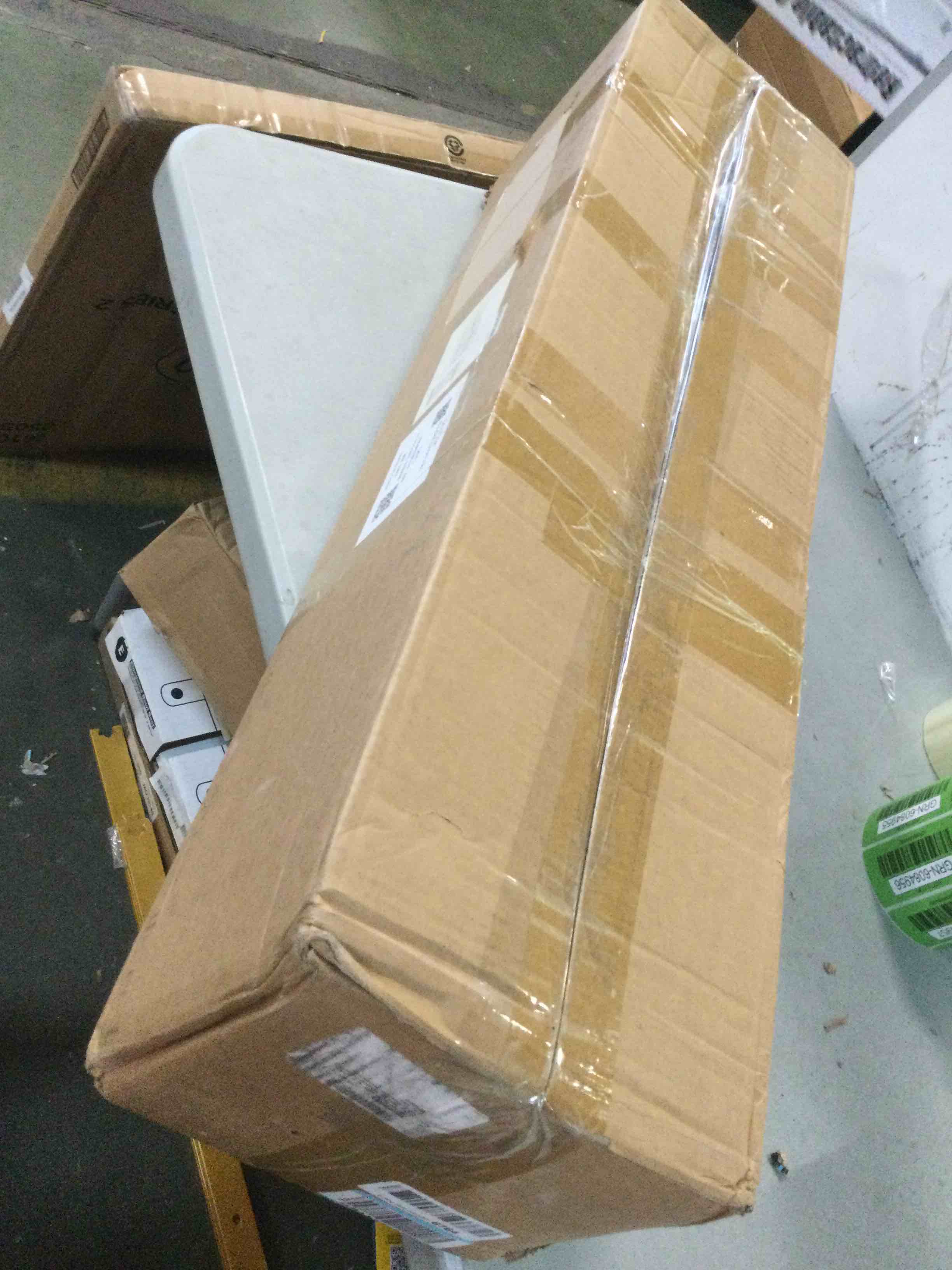 https://s3.amazonaws.com/lotting-images-prod/bidfta/GRN6084947_1708462583243.jpeg