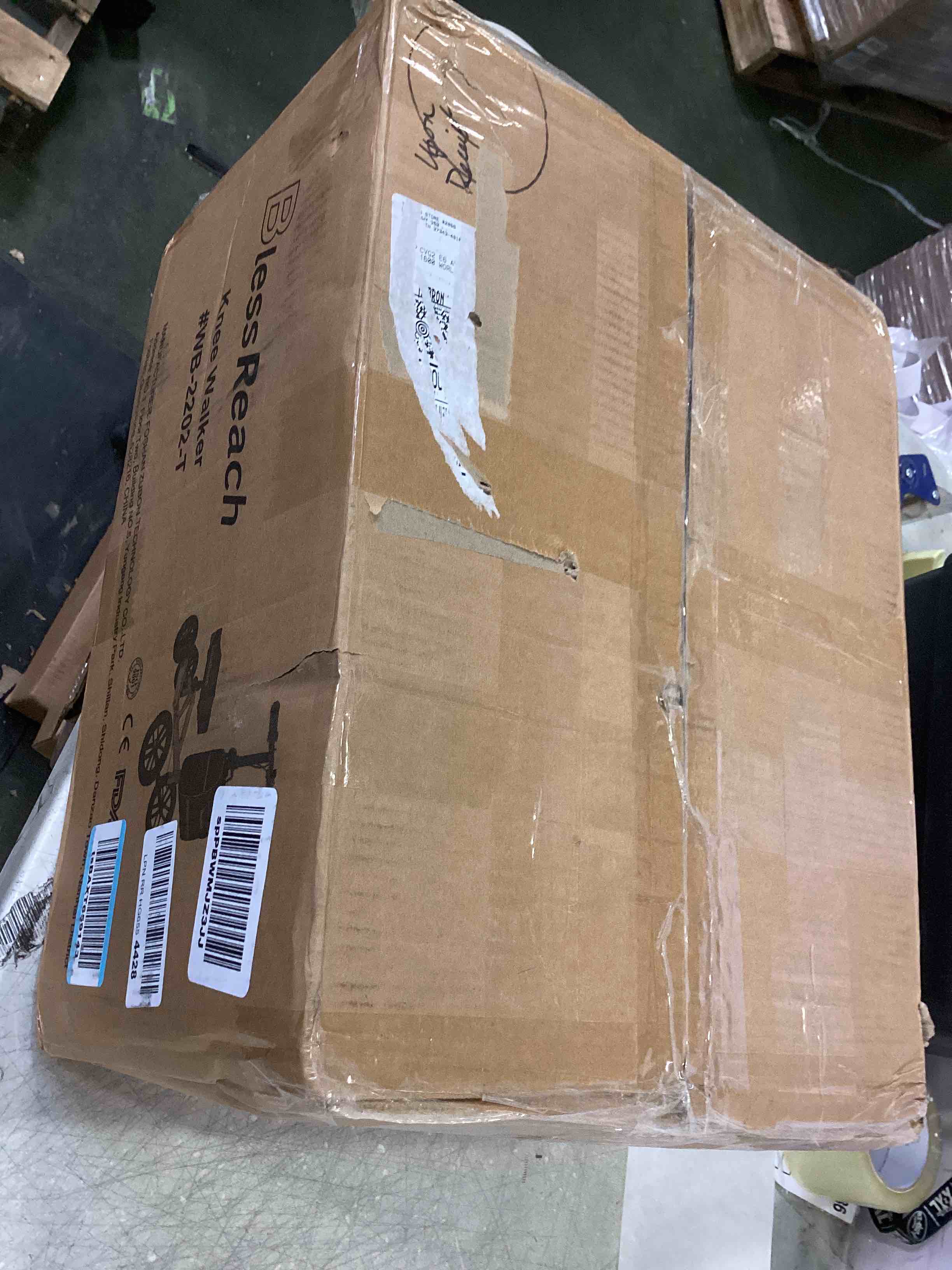 https://s3.amazonaws.com/lotting-images-prod/bidfta/GRN6085880_1708799720273.jpeg